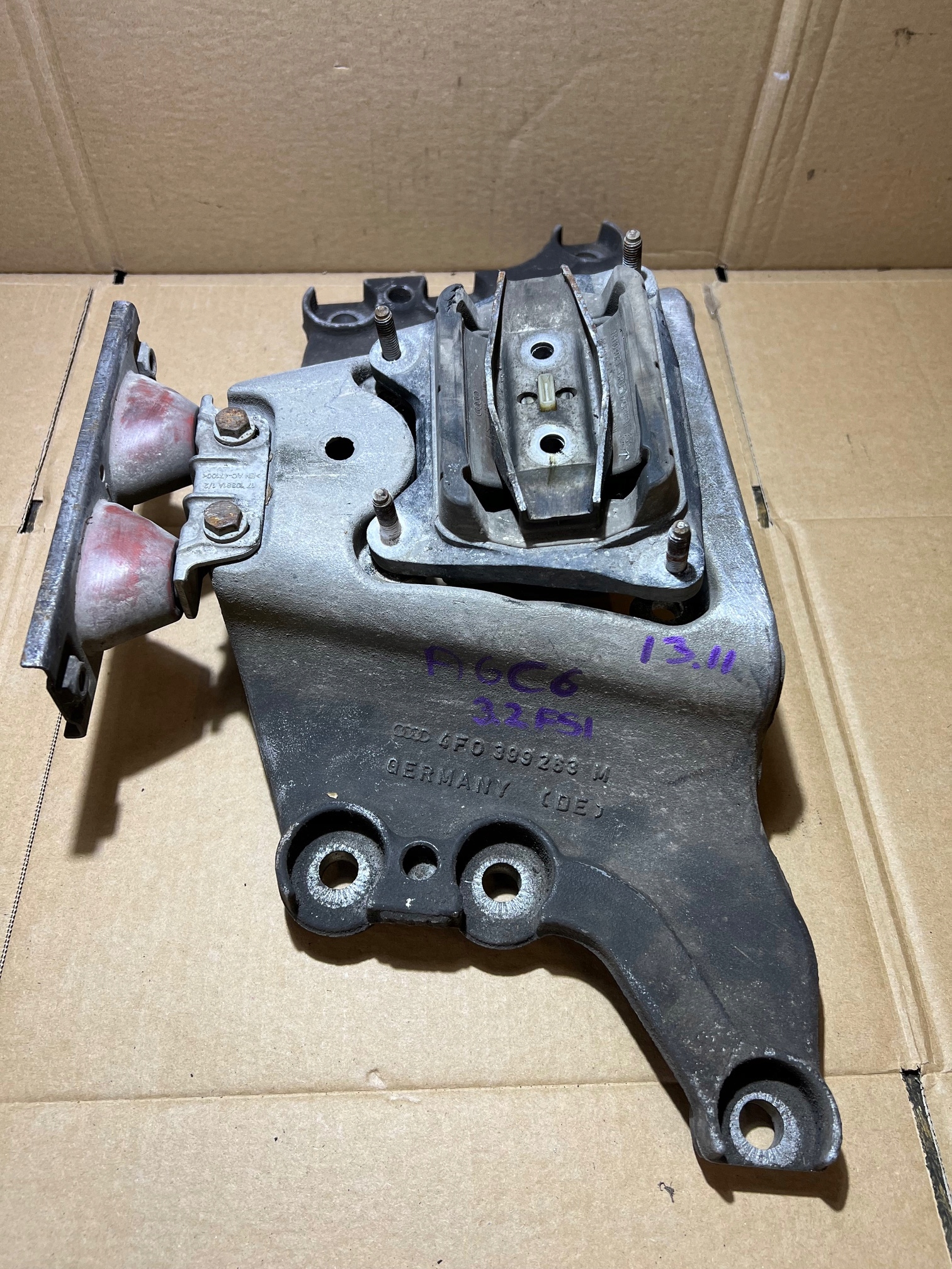 AUDI A6 C6 Stütze Airbag strebe Getriebe getriebe 4F0399263M