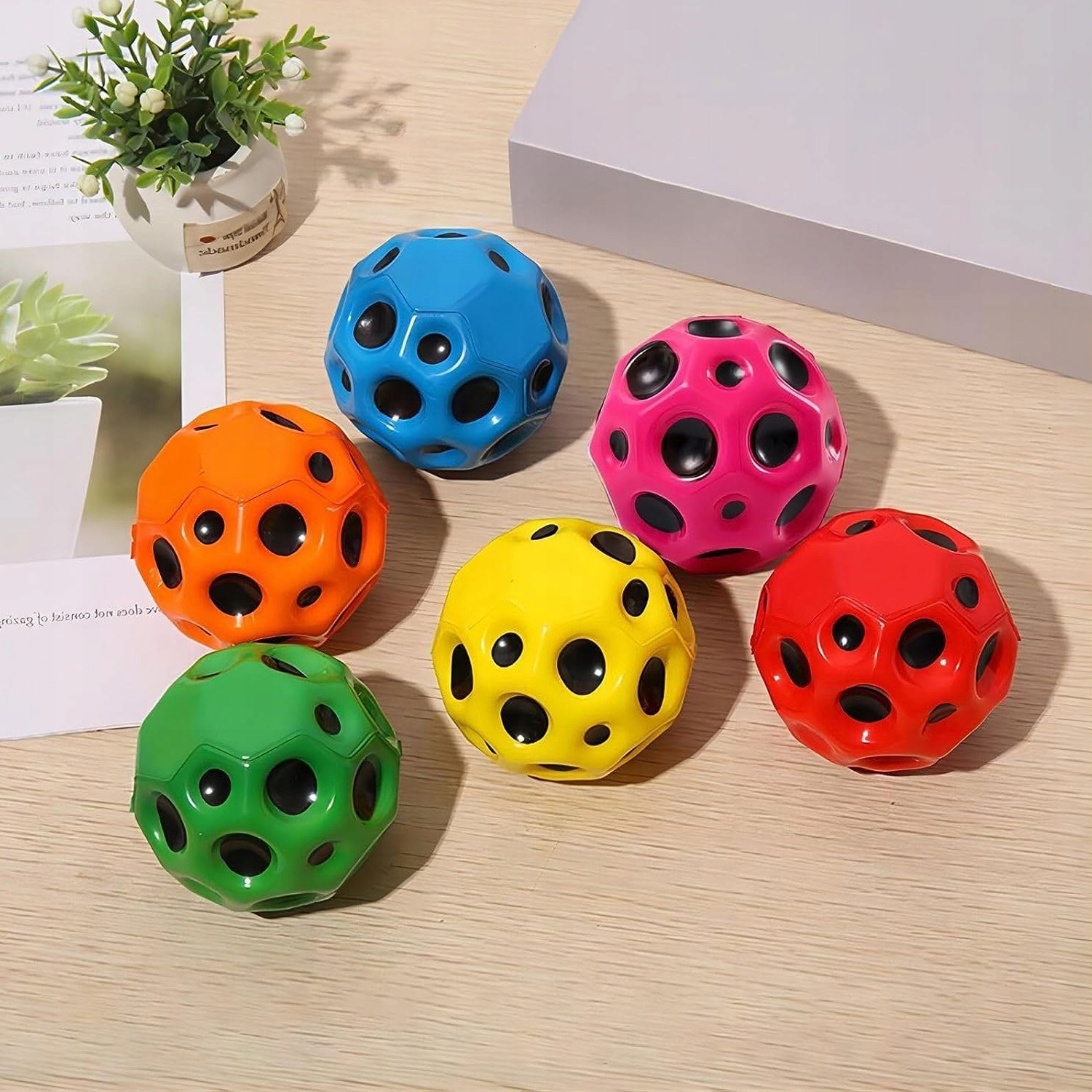 PIŁKA PIŁECZKA ODBIJAJĄCA SIĘ METEOR SKY BALL 6 KOLORÓW Rodzaj Do skakania