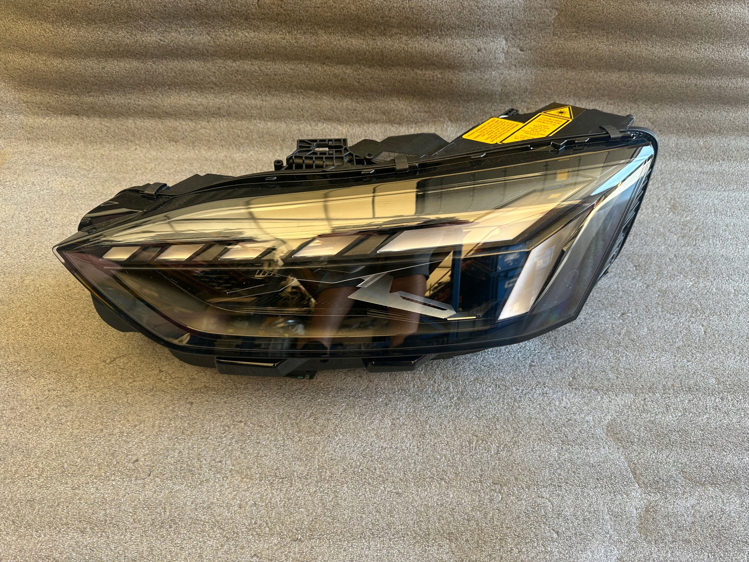 !AUDI RS5 REFLEKTORY LASER 8W6941085D!