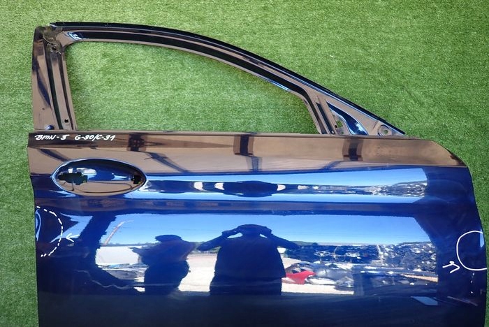 BMW G30 G31 5 17- dveře pravé přední předek