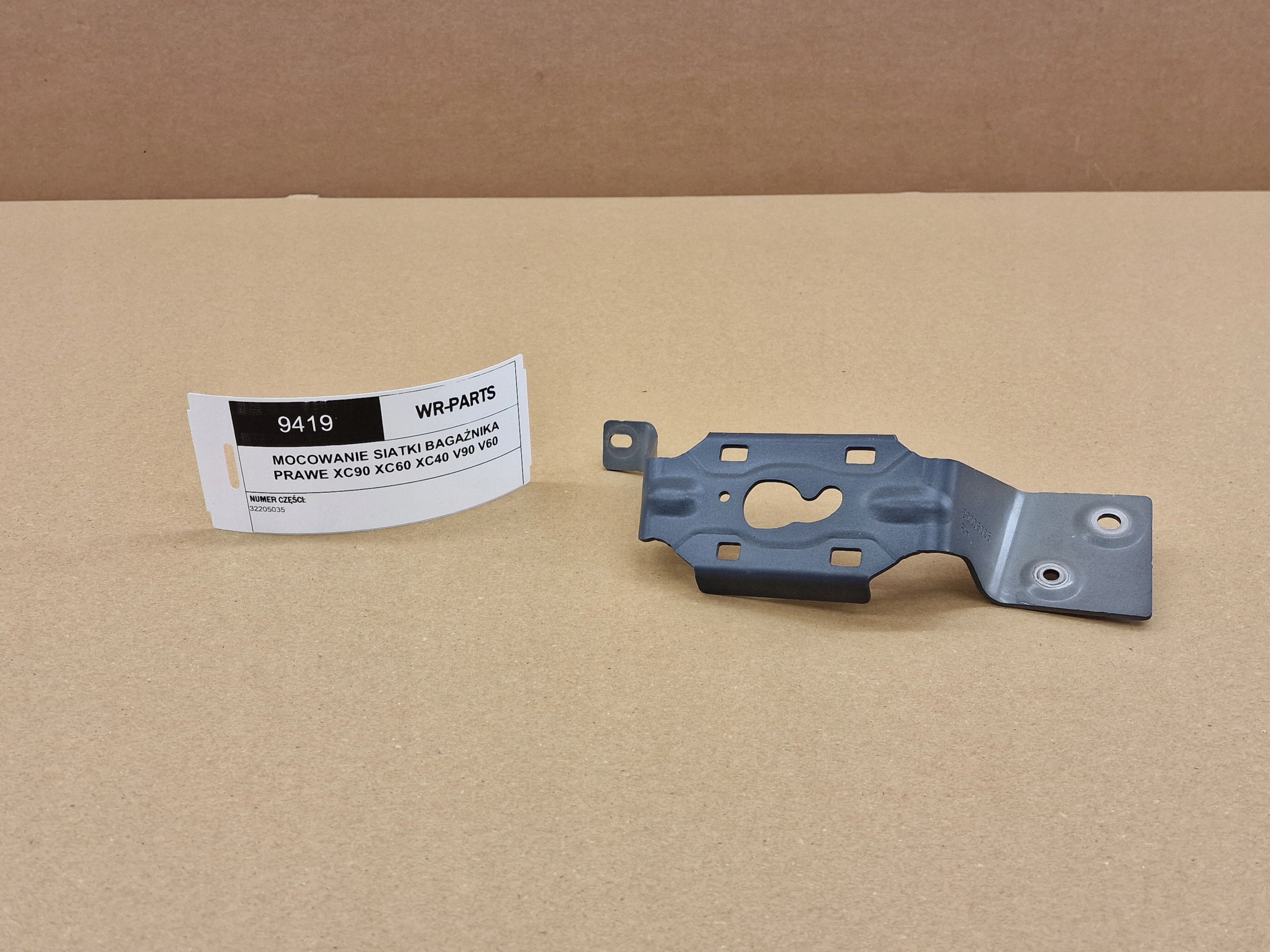 bracket holder right SIATKI boot VOLVO XC90 XC60 XC40 V90 V60