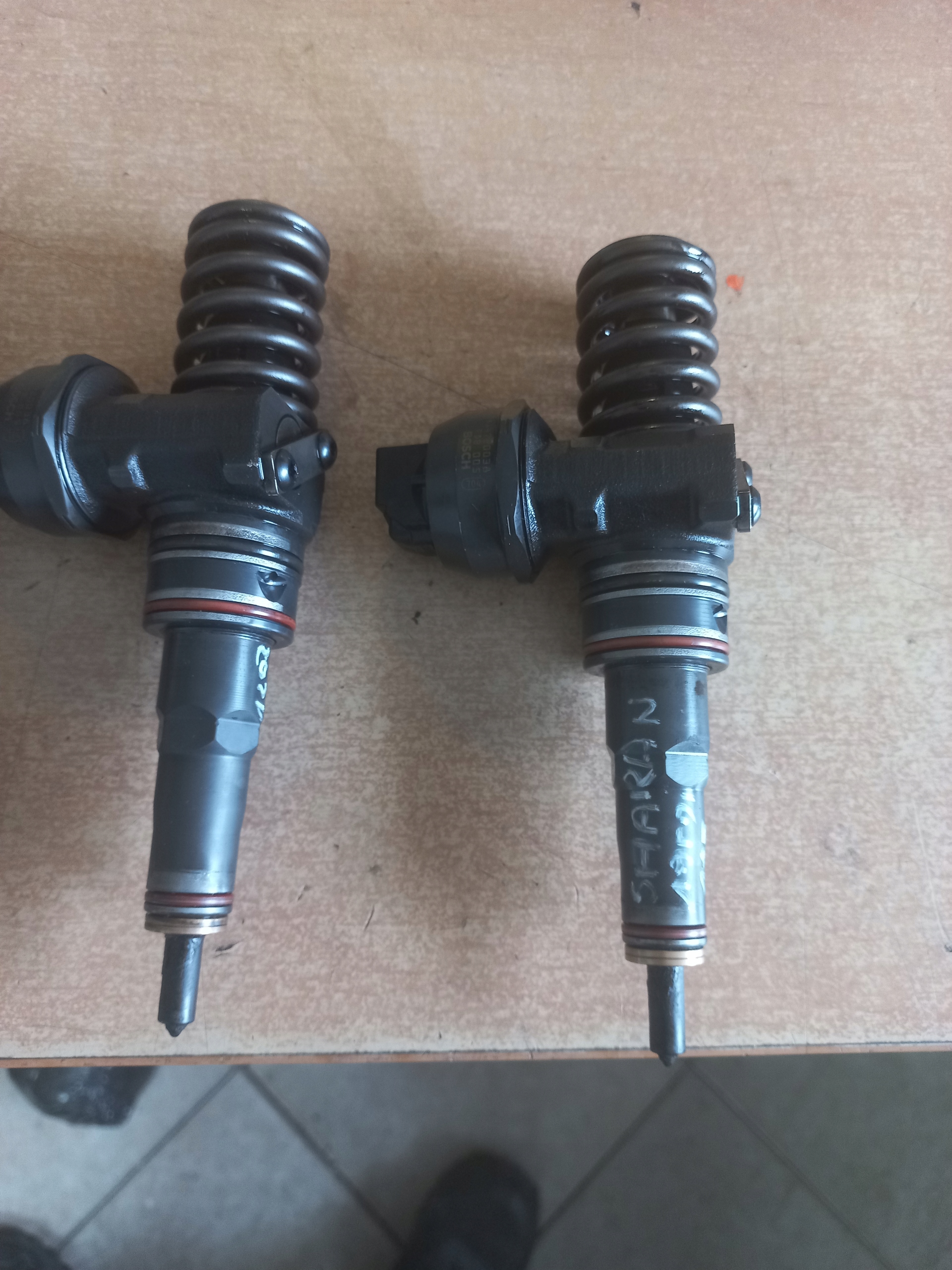 VW SHARAN I 1.9 TDI POMPOWTRYSK 038130073AK Producent części Volkswagen OE