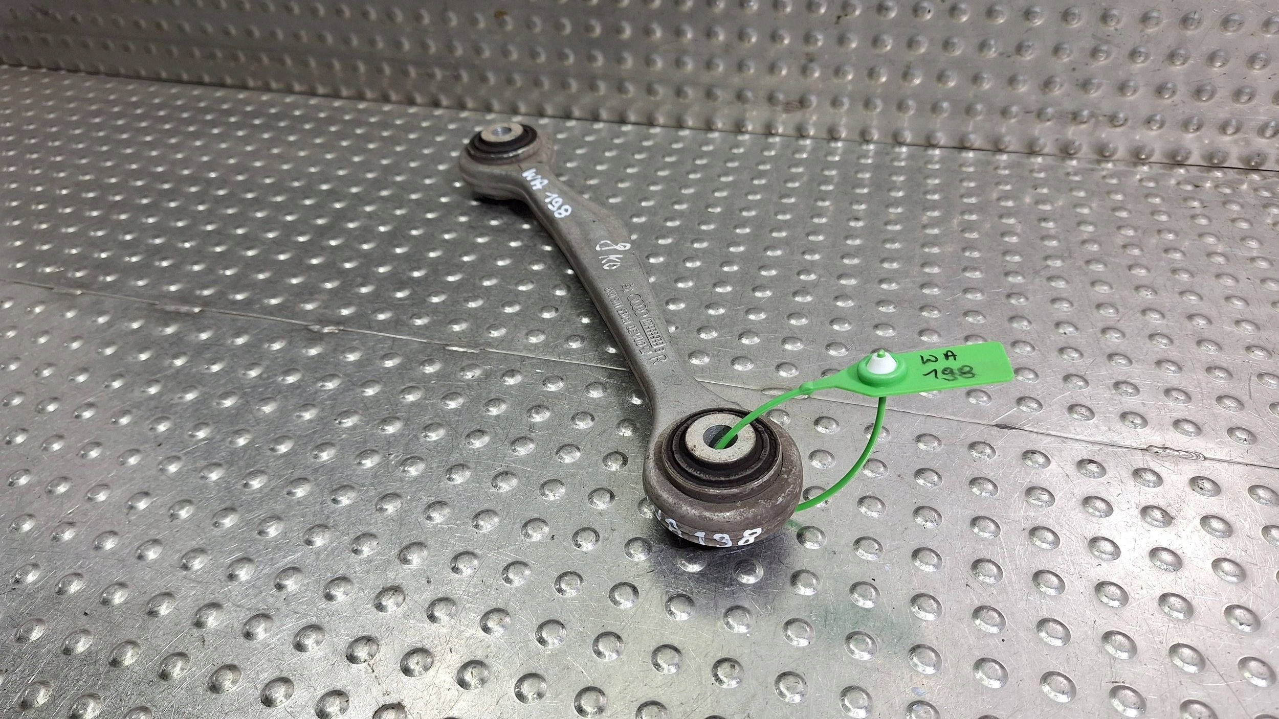 Querlenker rechts heck 8K0501530N AUDI A4 B8 A5 8T A7 A6 C7 Q5 8R