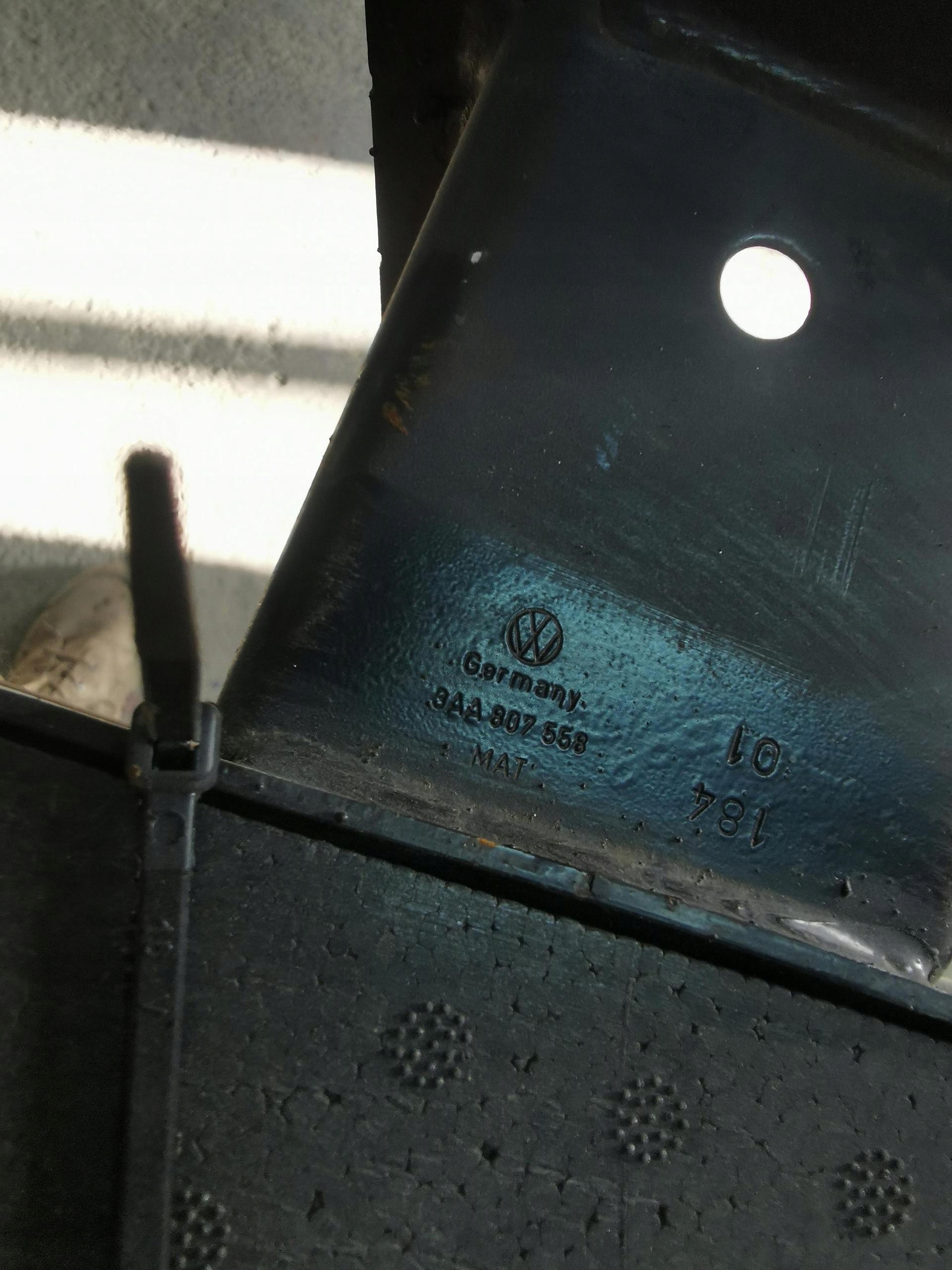 Stoßstangenträger heck VW PASSAT B7 3AA807558 10-14