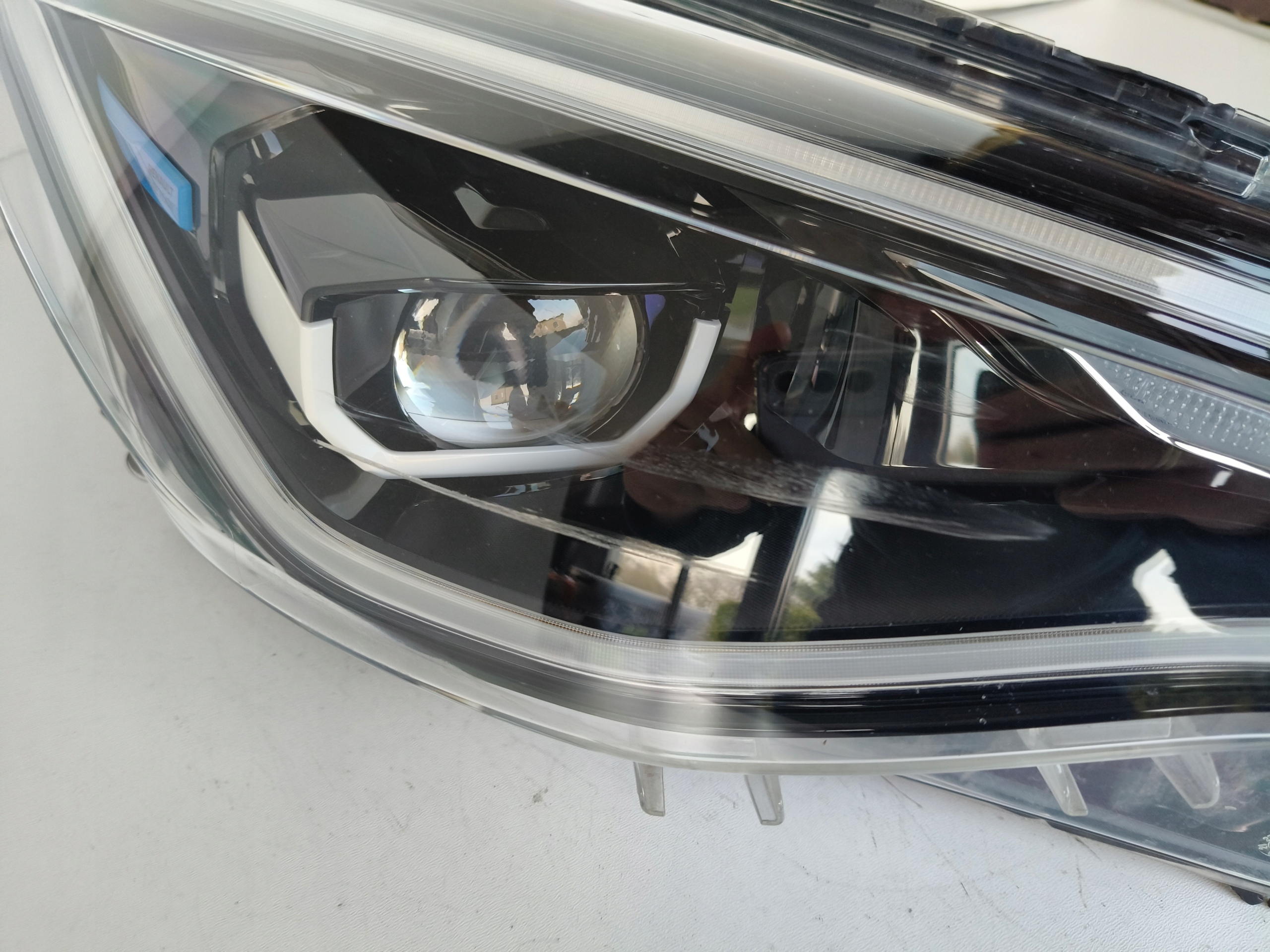 light right REFLEKTOR RENAULT ZOE II 19- FULL LED