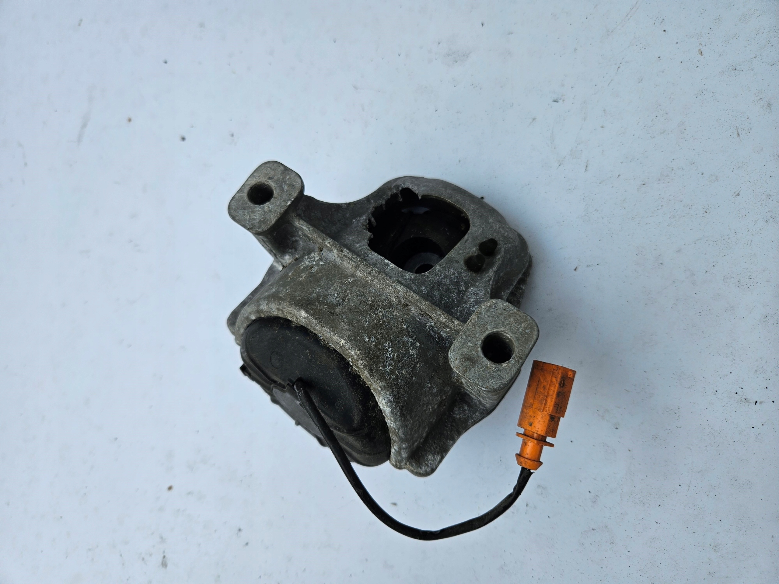 engine mount AUDI S4 B8 S5 8T 3.0T 3.0 TFSI