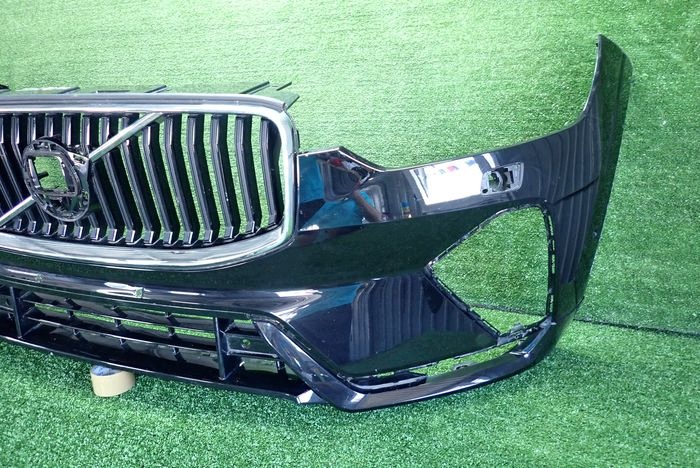 VOLVO XC60 II R-design LIFT 21- front bumper front