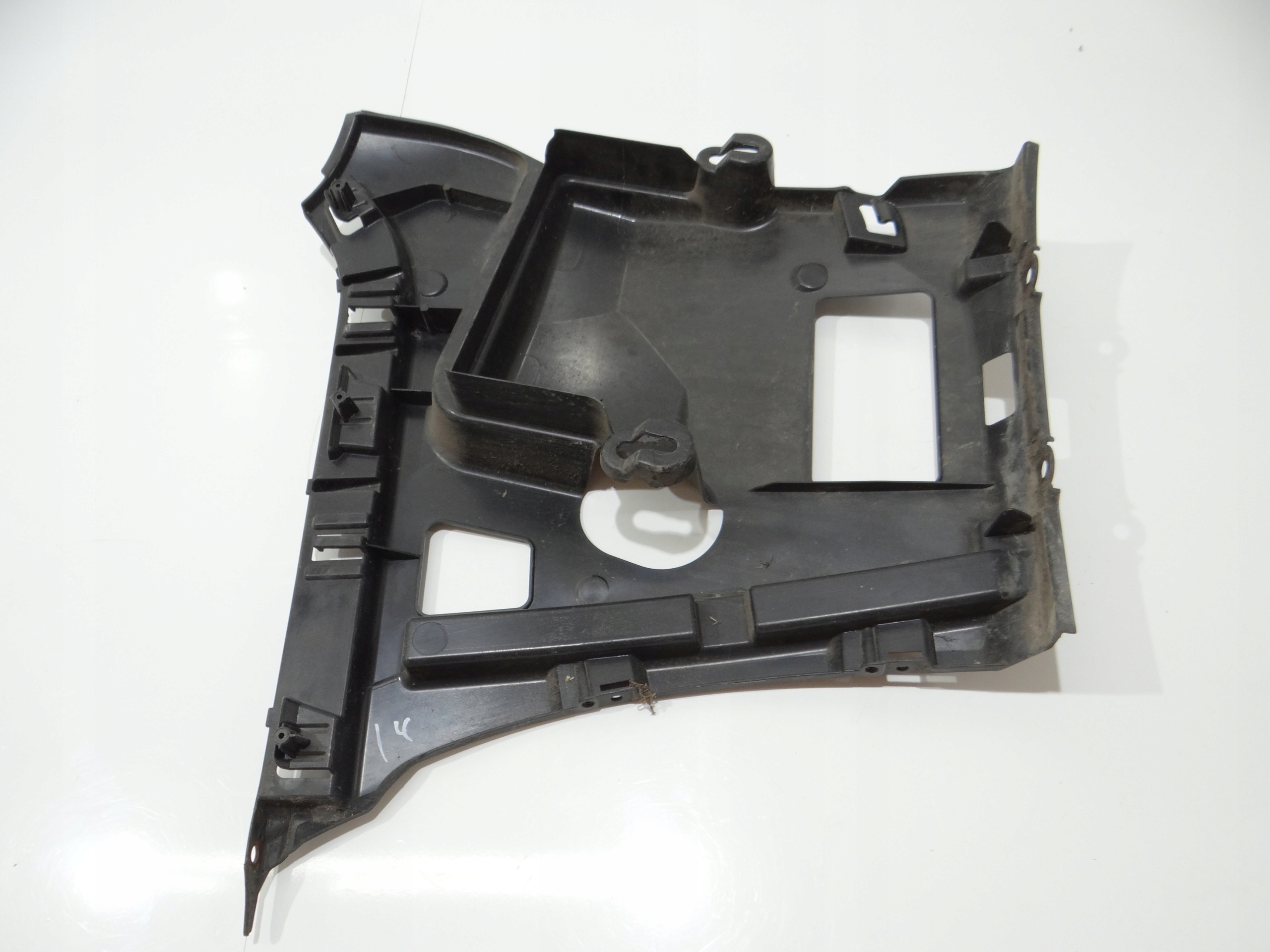 bumper bracket right rear part BMW F31 7260464
