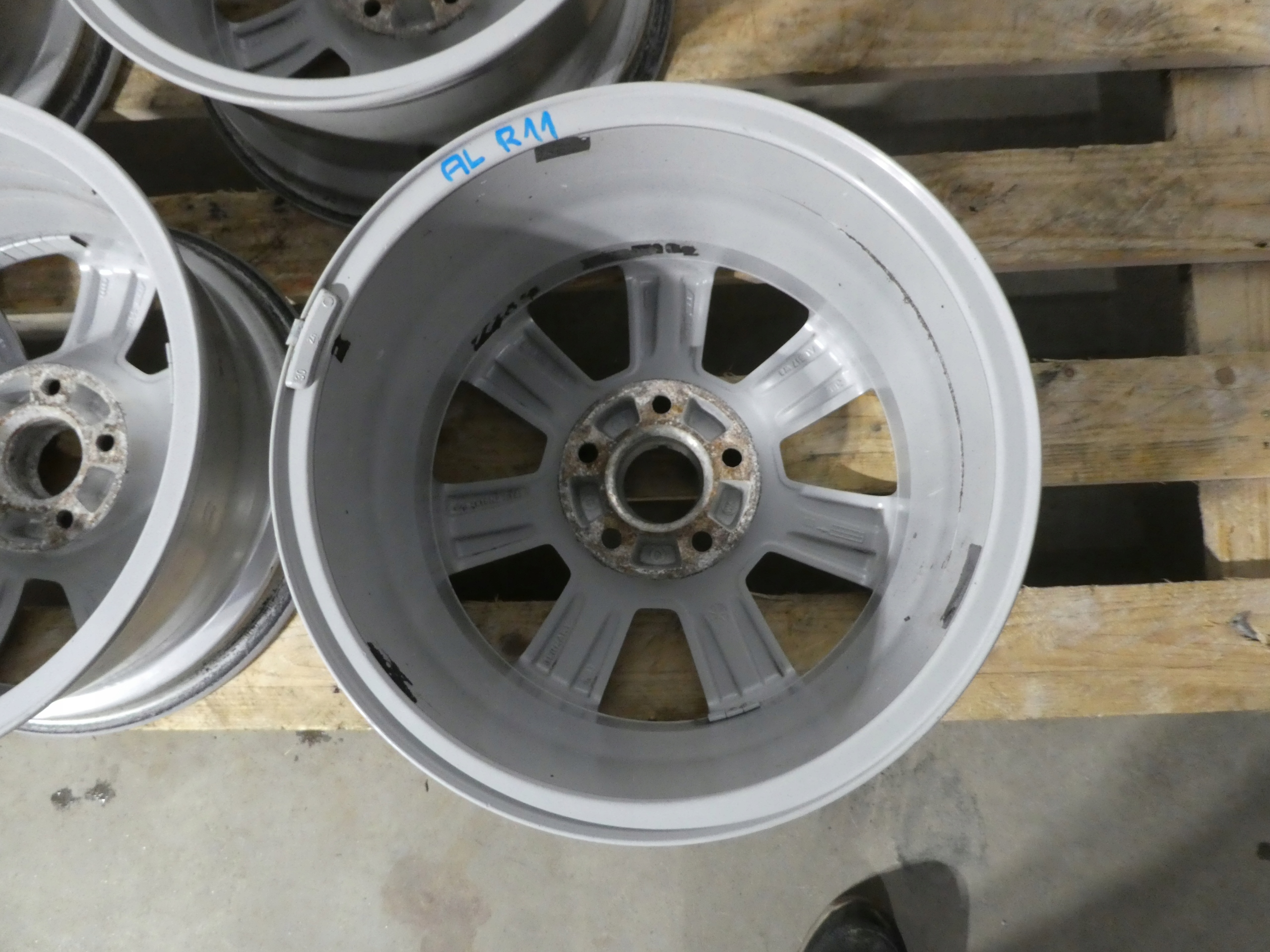 4X discs aluminium disc 1K0601025A VW 5X112
