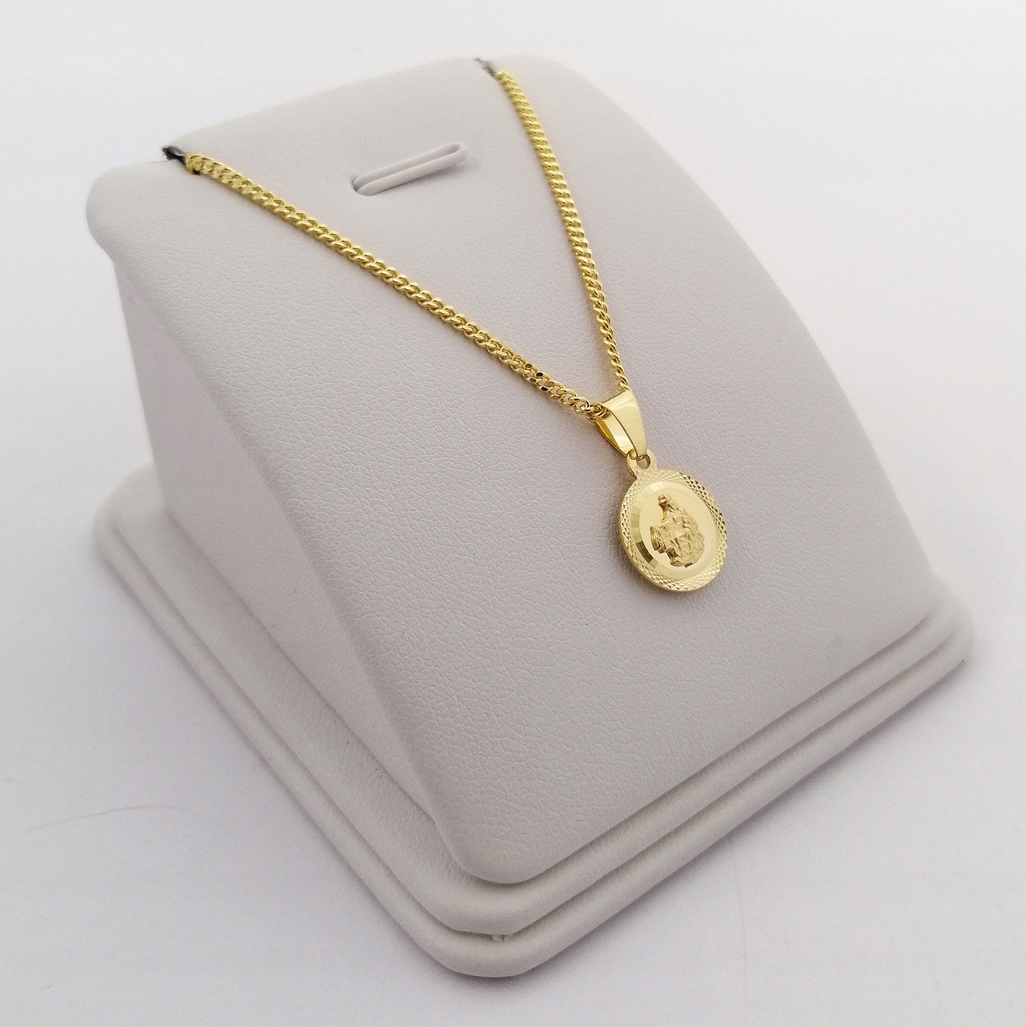 DELIKATNY ZŁOTY ŁAŃCUSZEK+MEDALIK KOMUNIA CHRZEST Długość całkowita 45 cm