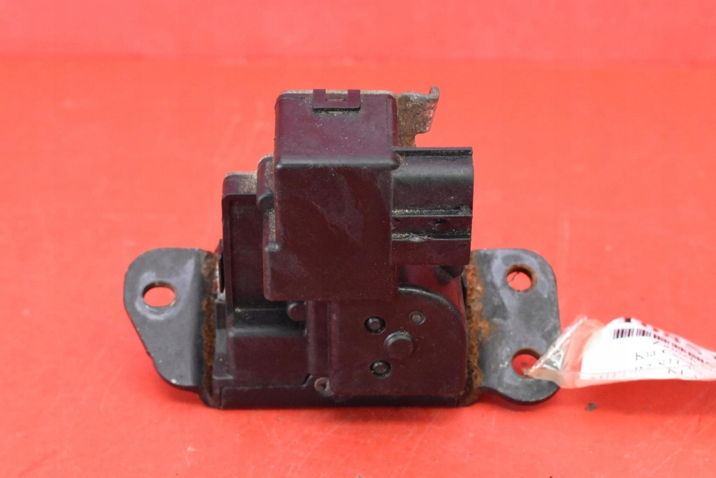 lock bonnet rear part boot KIA CEED 1 and KOMBI 07-10