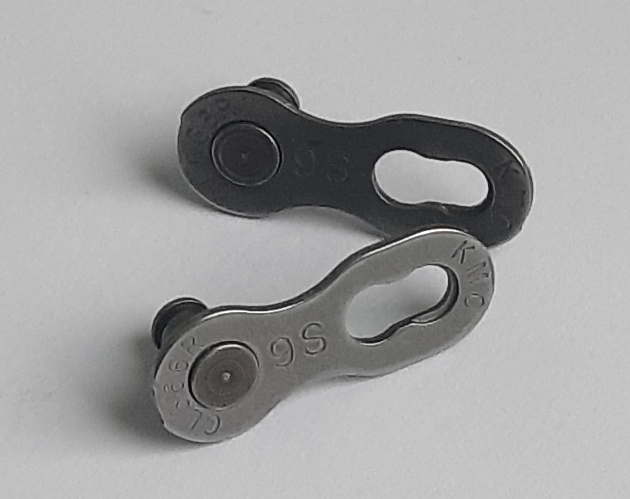 

Spinka Kmc CL-556R 9rz. Ept Shimano Sram