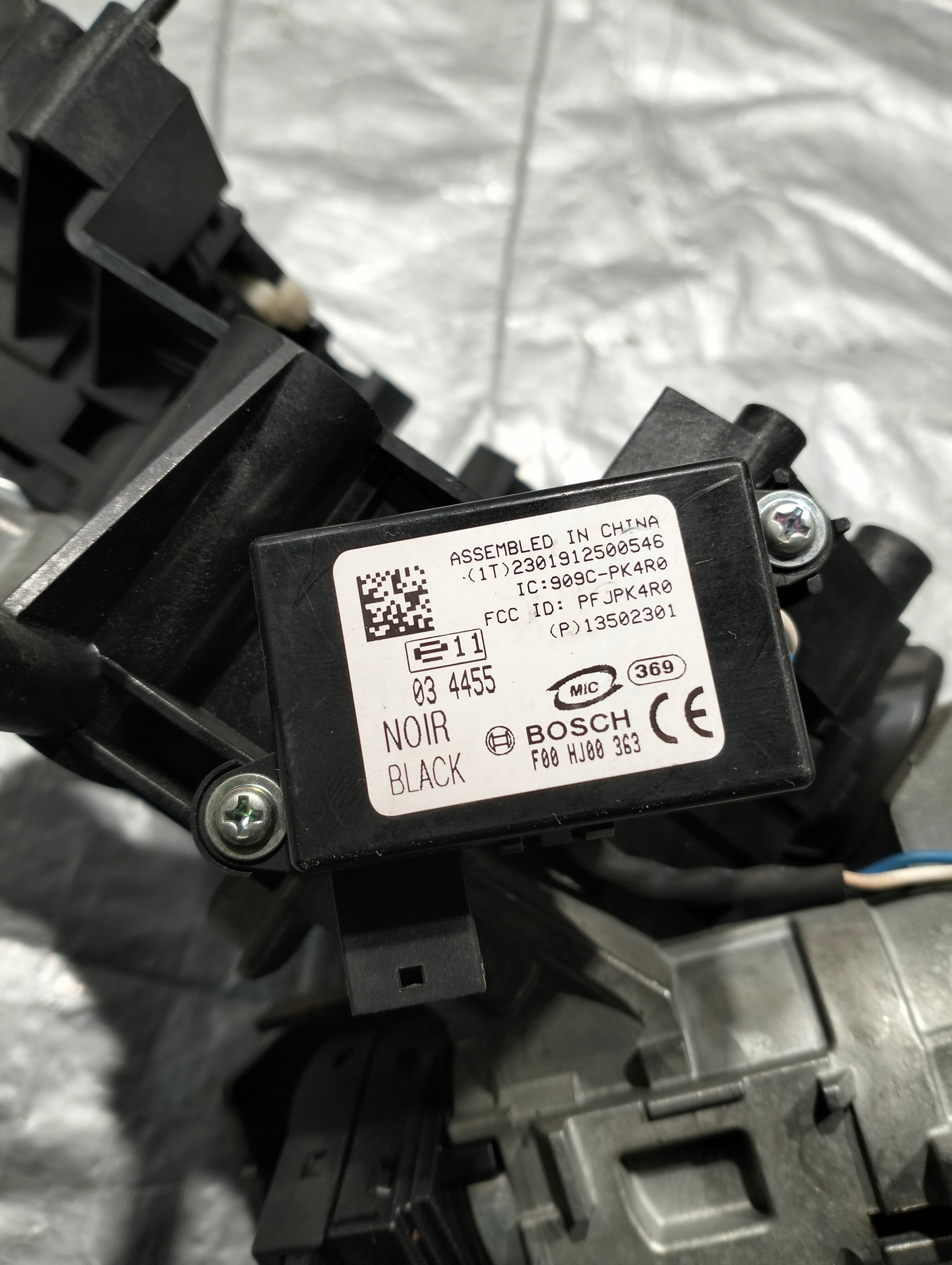 commande levier commodo sous volant allumage Opel Insignia A OE 13305522 / 13303268