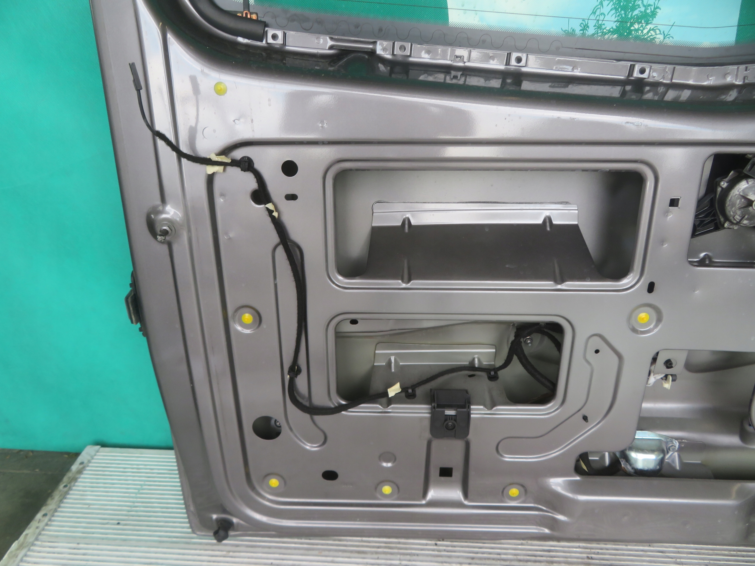 rear trunk door boot RENAULT TRAFIC 19R