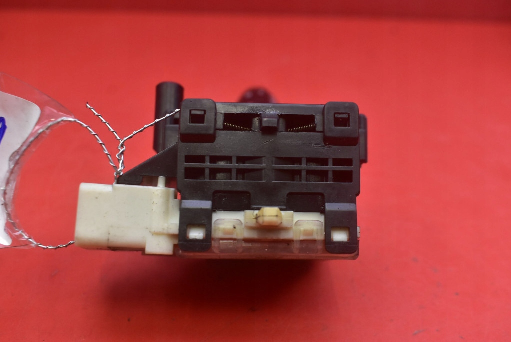 MANETKA switch indicators 1736481 TOYOTA YARIS 1 and 99-03