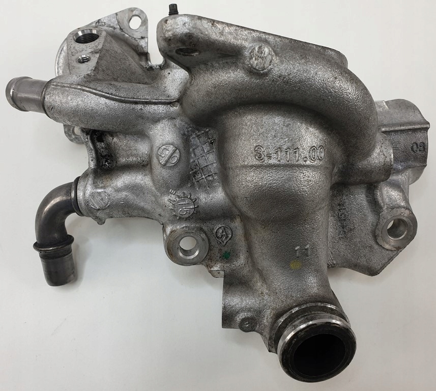 2016 Mercedes-Benz A W176 Przewód EGR 147173974R
