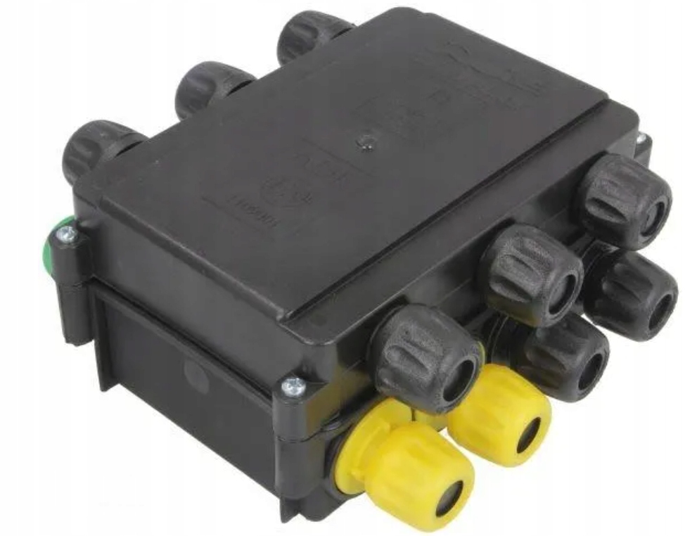 SKRZYNKA PUSZKA ELEKTRYCZNA POŁĄCZENIOWA DO NACZEPY 14 PORTÓW