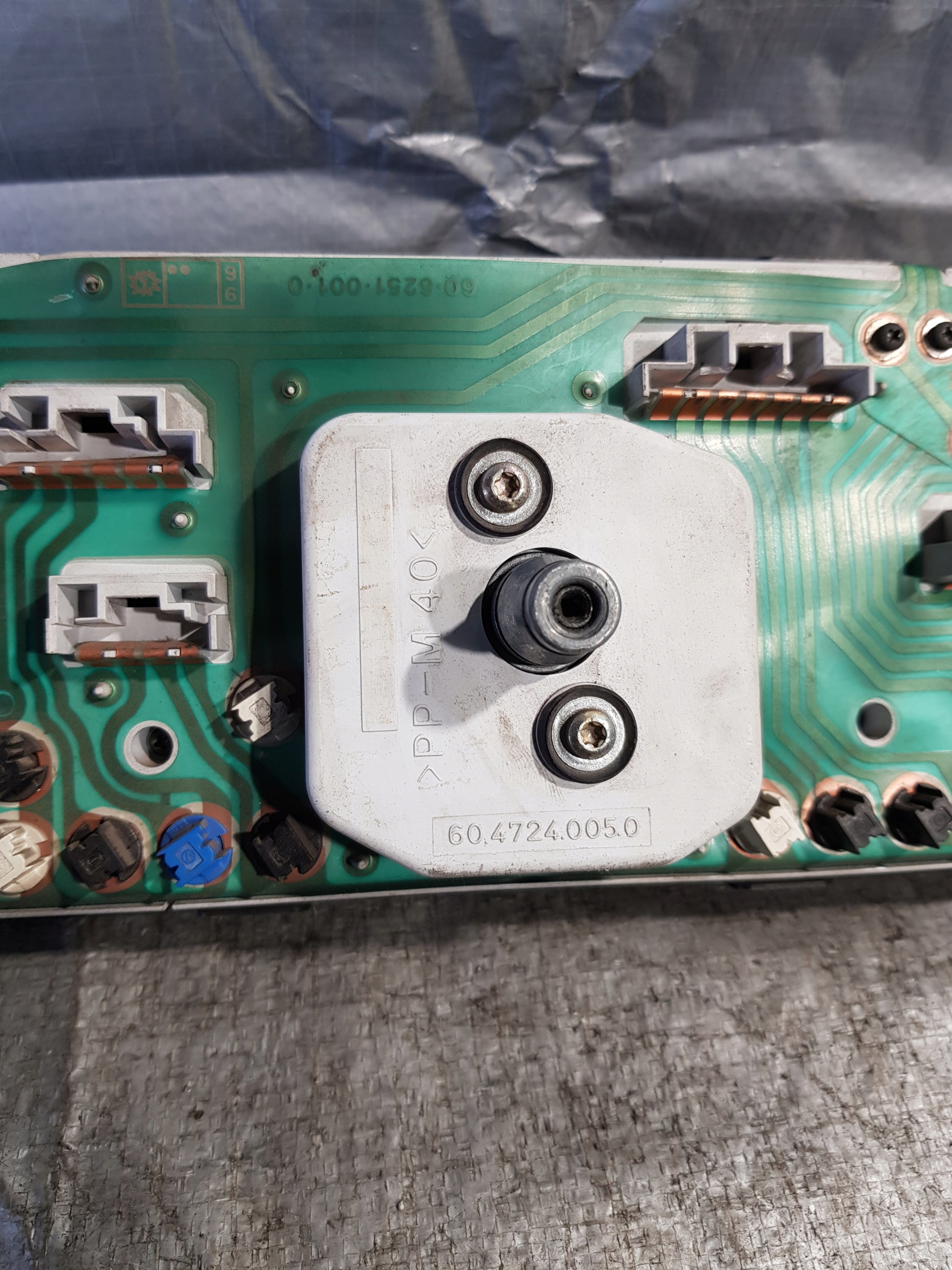dials Fiat UNO OE 6047240050