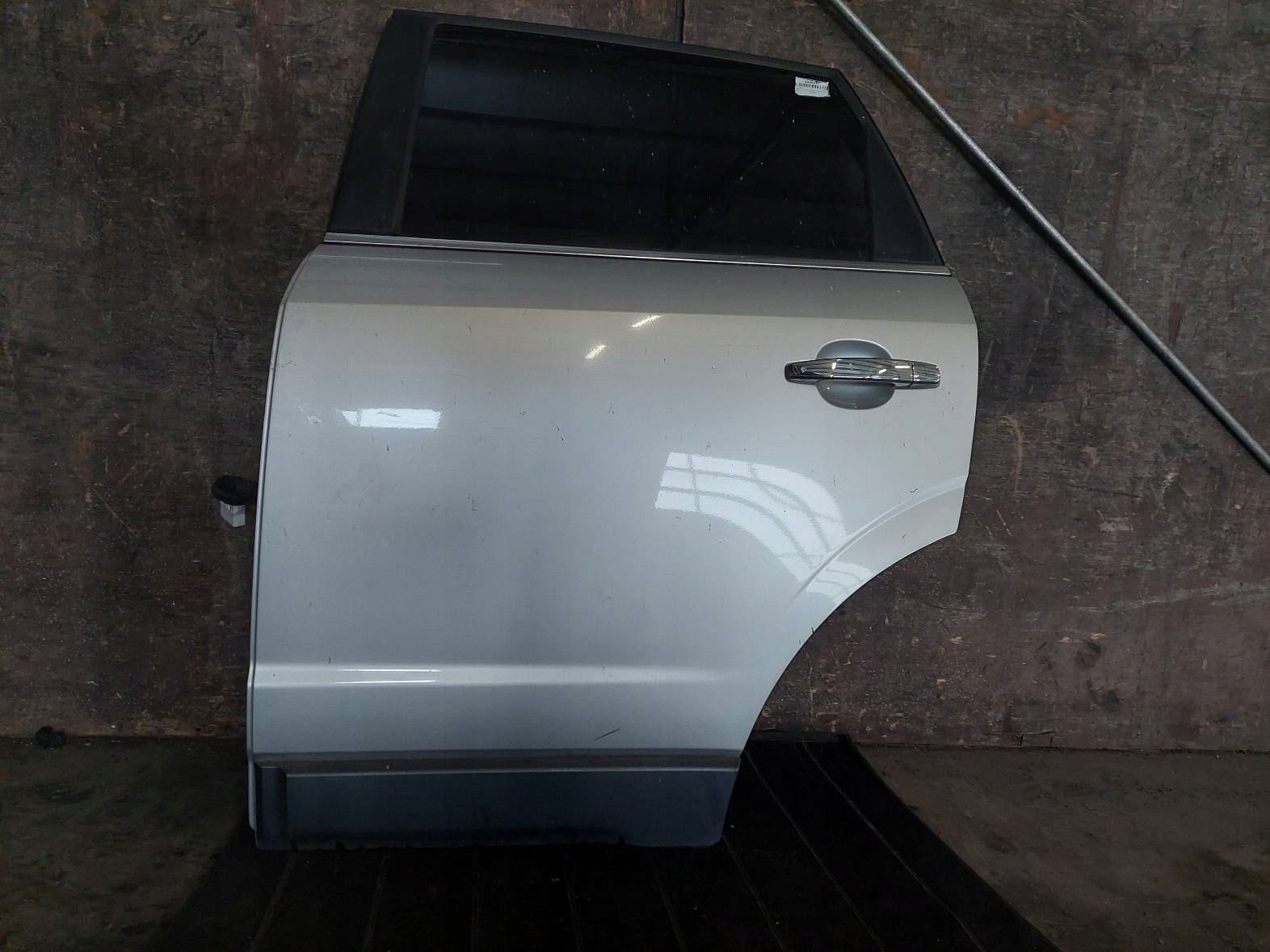 door complete left rear part OPEL ANTARA and 92U