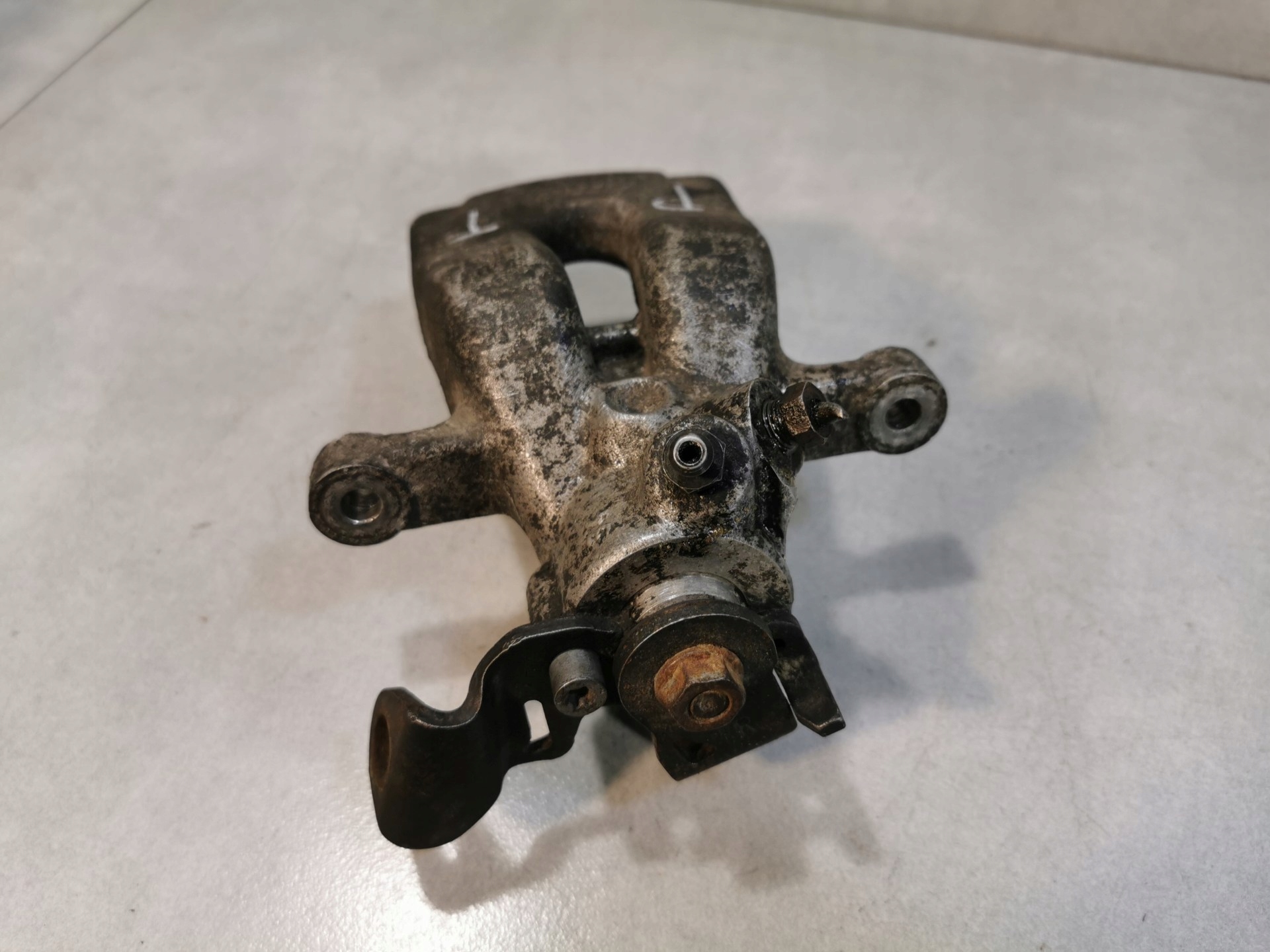 caliper right rear part RENAULT MODUS 1.5 DCI