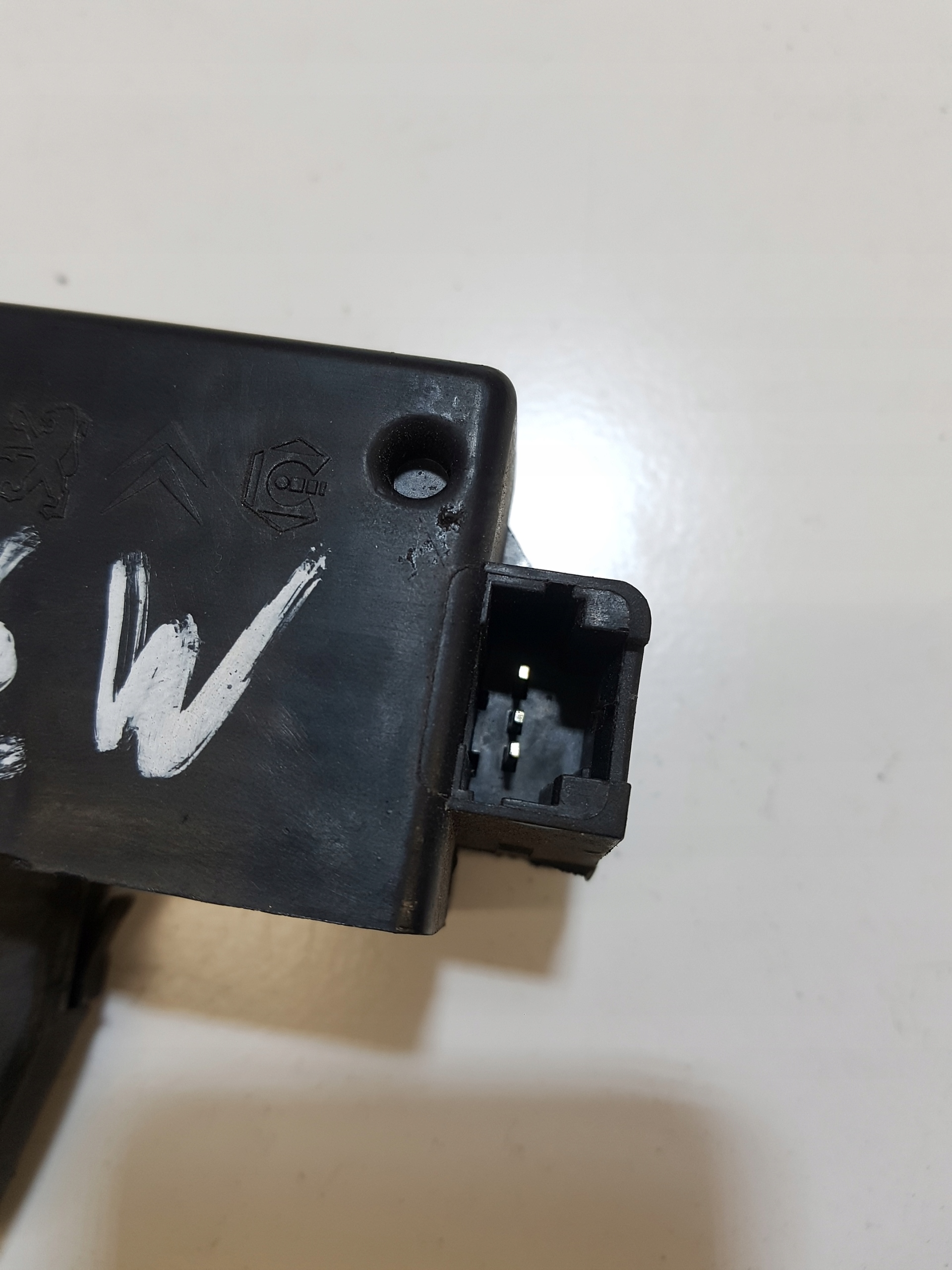 lock bonnet boot PEUGEOT 206 9646091480