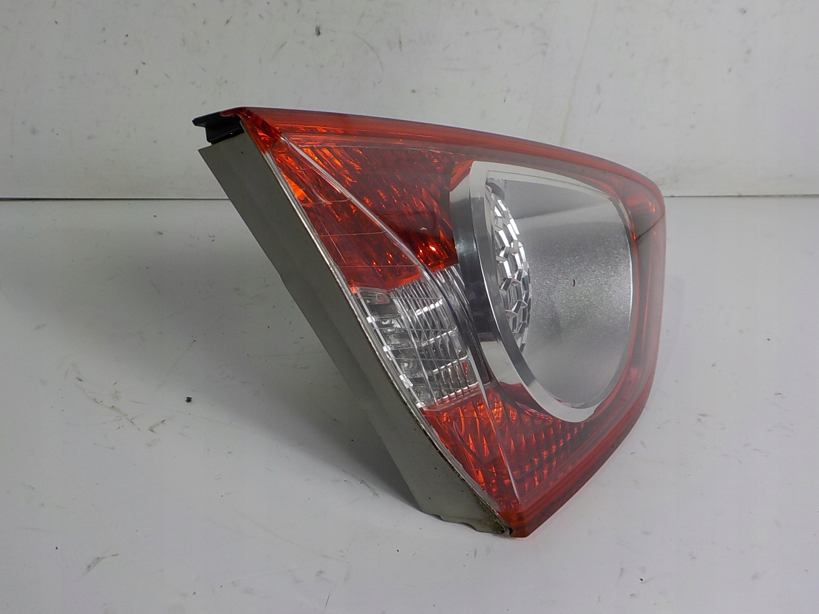 FORD KUGA and MK1 light to the bonnet left rear left rear part