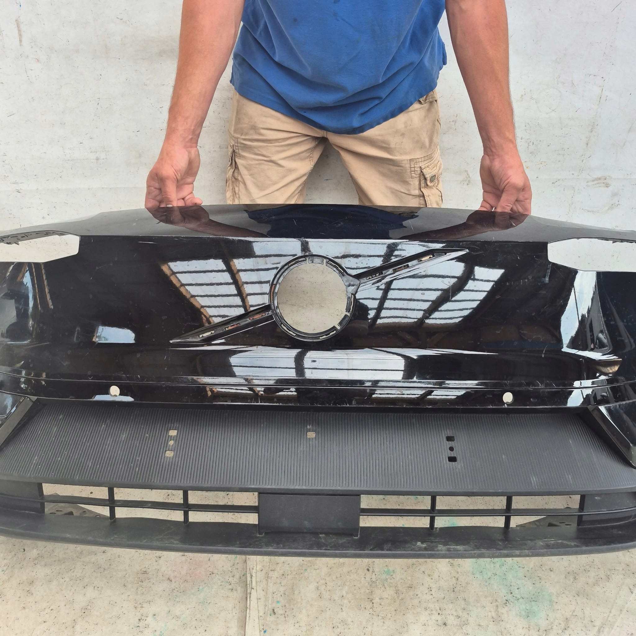 VOLVO EX30 EX 30 23- bumper front front PDC