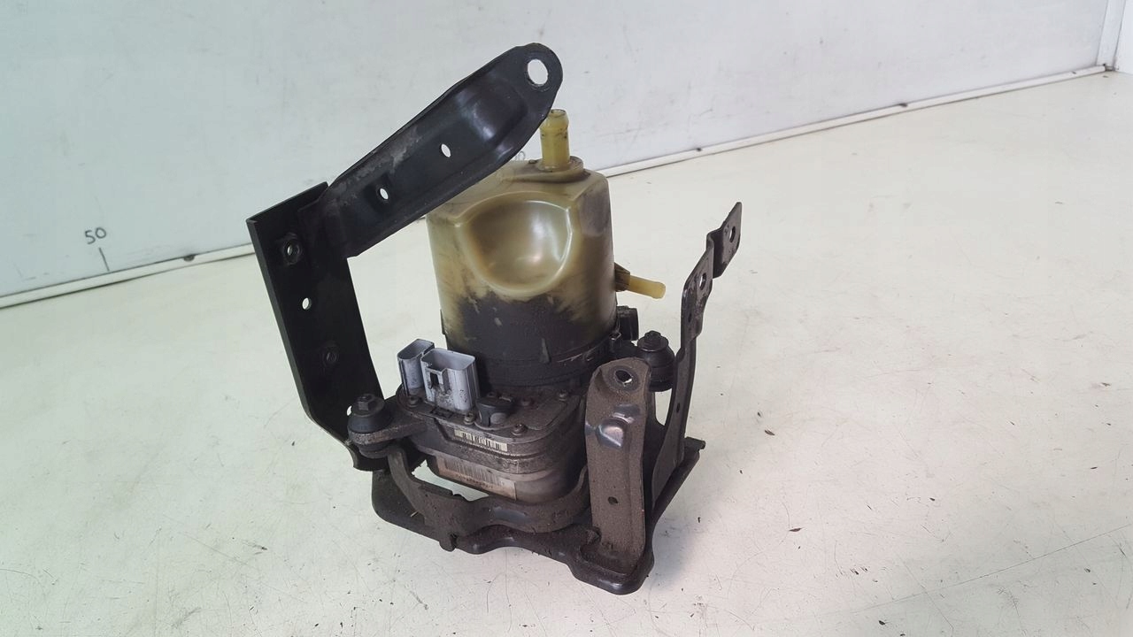 servo pump Volvo S40 1,6D