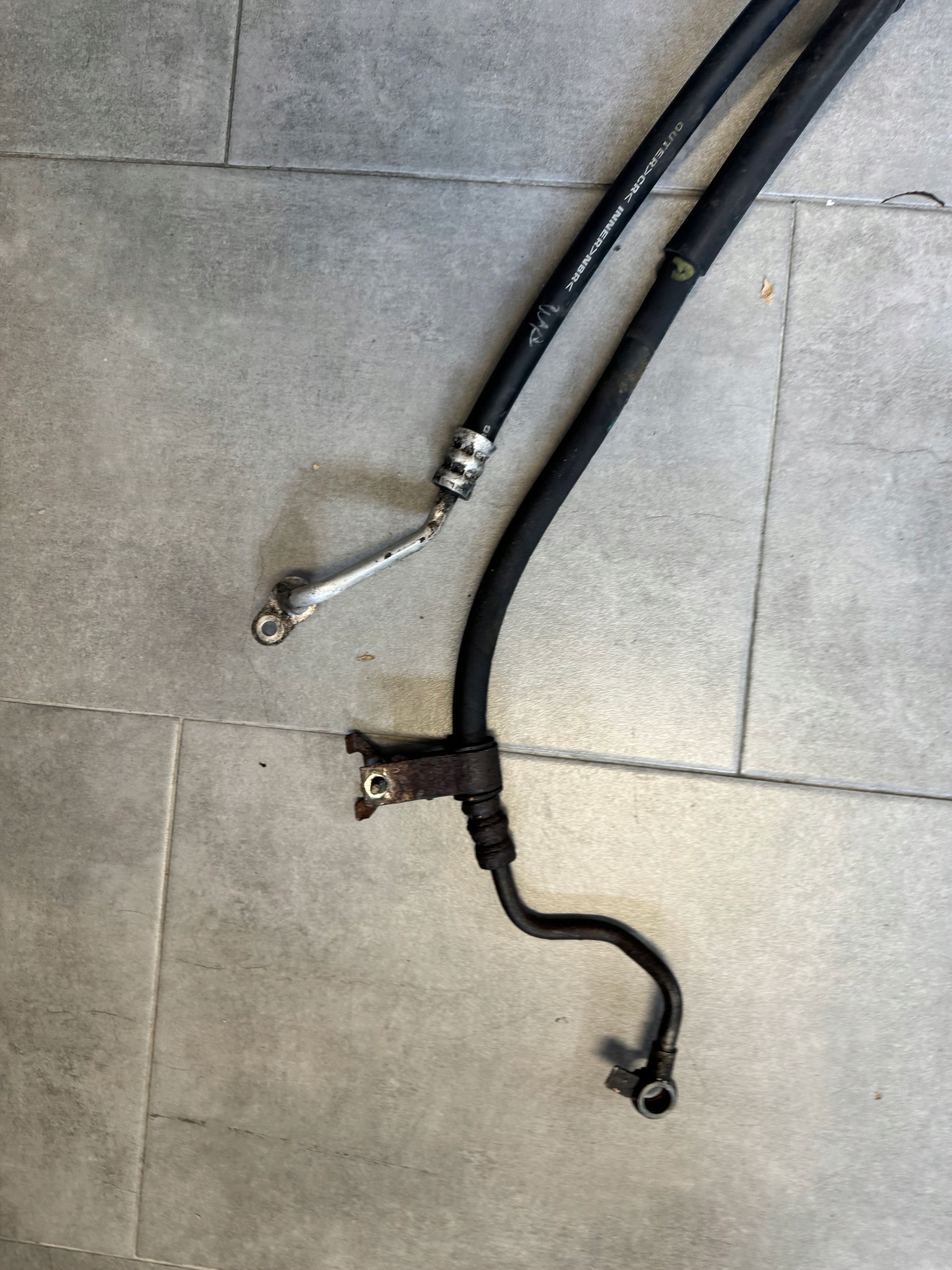 Tubi tubi SERVOSTERZO SUBARU TRIBECA