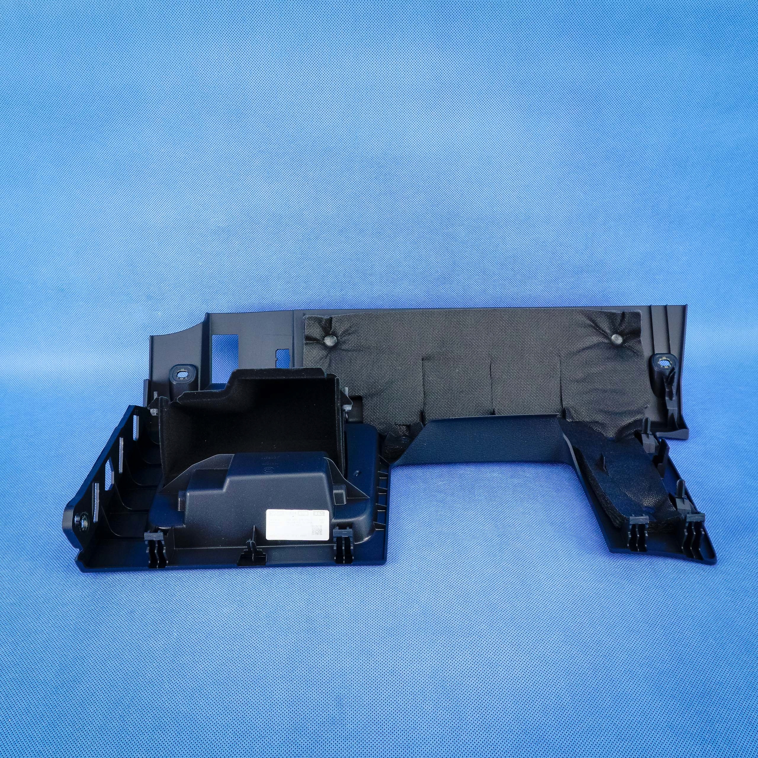 cover below steering wheel, passenger compartment cap Audi Q3 83A 83B863075 6PS