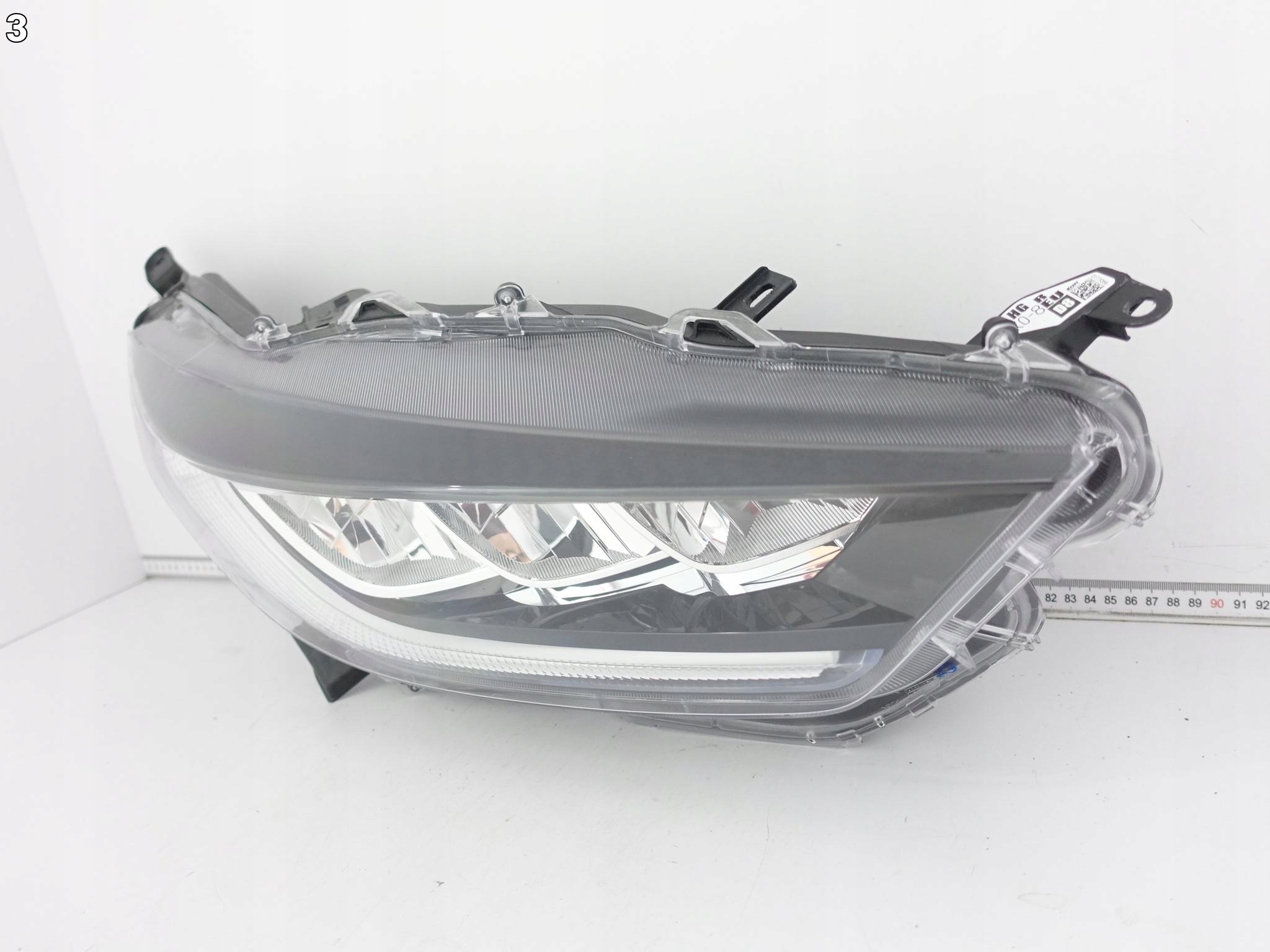 TOYOTA YARIS IV (4 GENERACJA) XP210 GR 20- light FULL LED right front EU