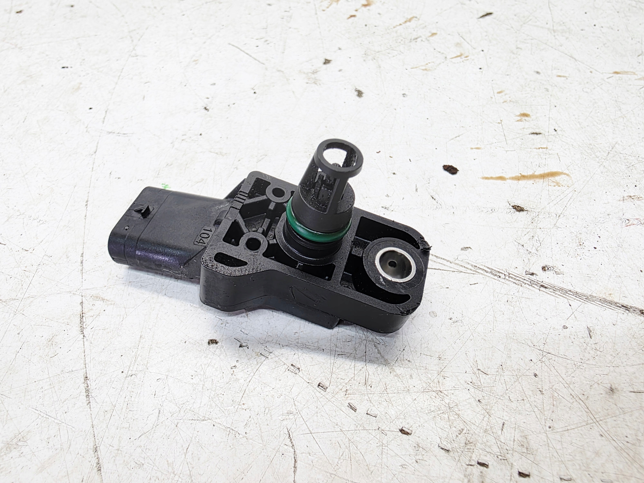 sensore pressione AUDI A4 B9 A5 Q5 FY 2.0 TFSI 06L906051K