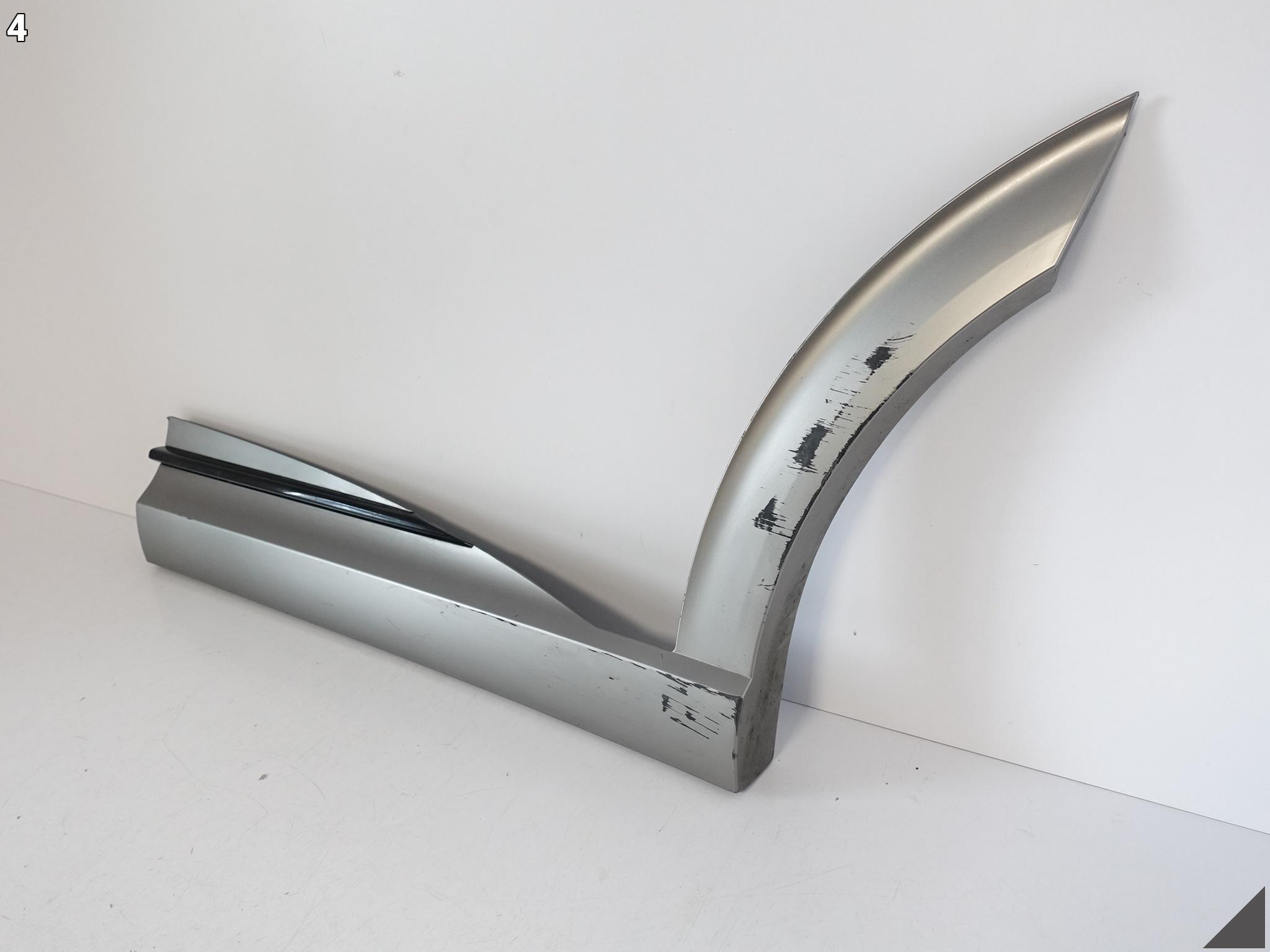 GENESIS GV60 21- moulding for door left rear part