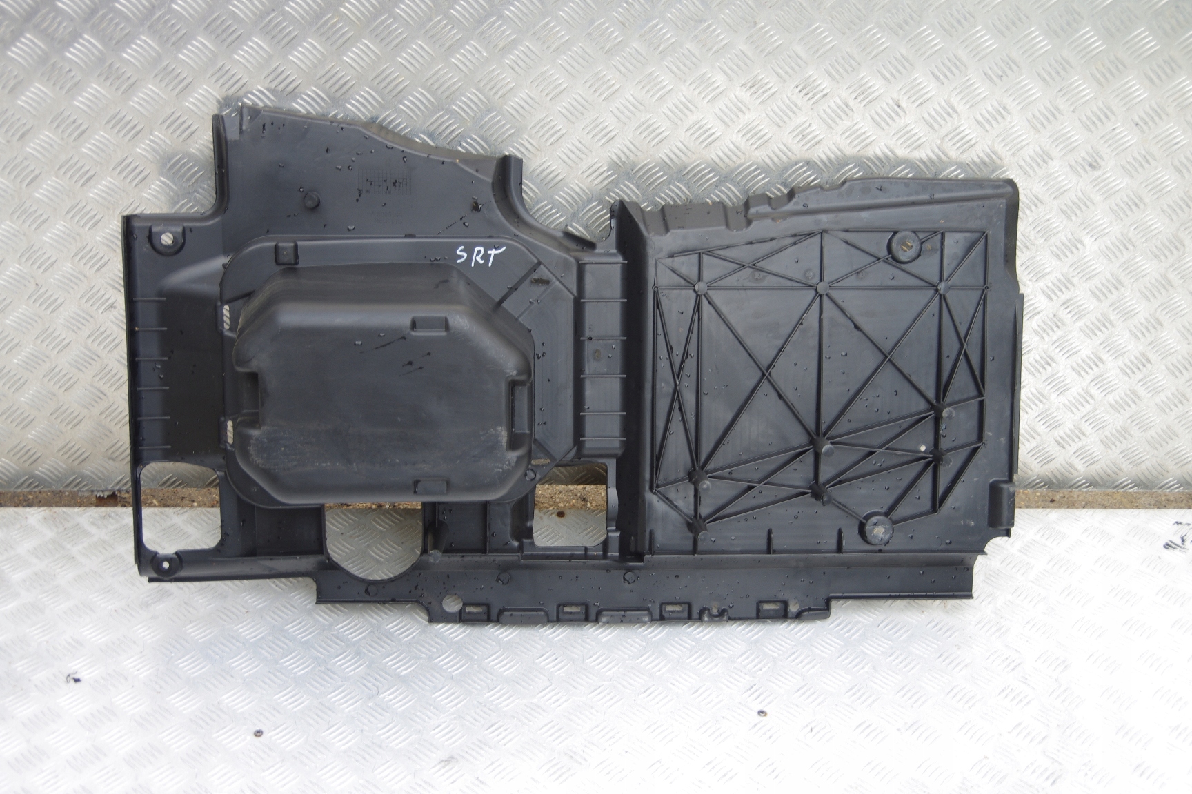 05108283AE - НАПОЛЬНЫЙ КАРТРИДЖ JEEP GRAND CHEROKEE WK2 SRT-8