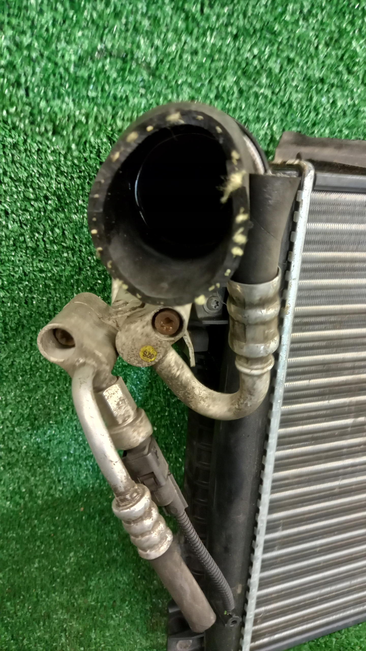 KOMPLET der Kühler VOLKSWAGEN GOLF 5 PLUS 1KO145803 T 1.4 B