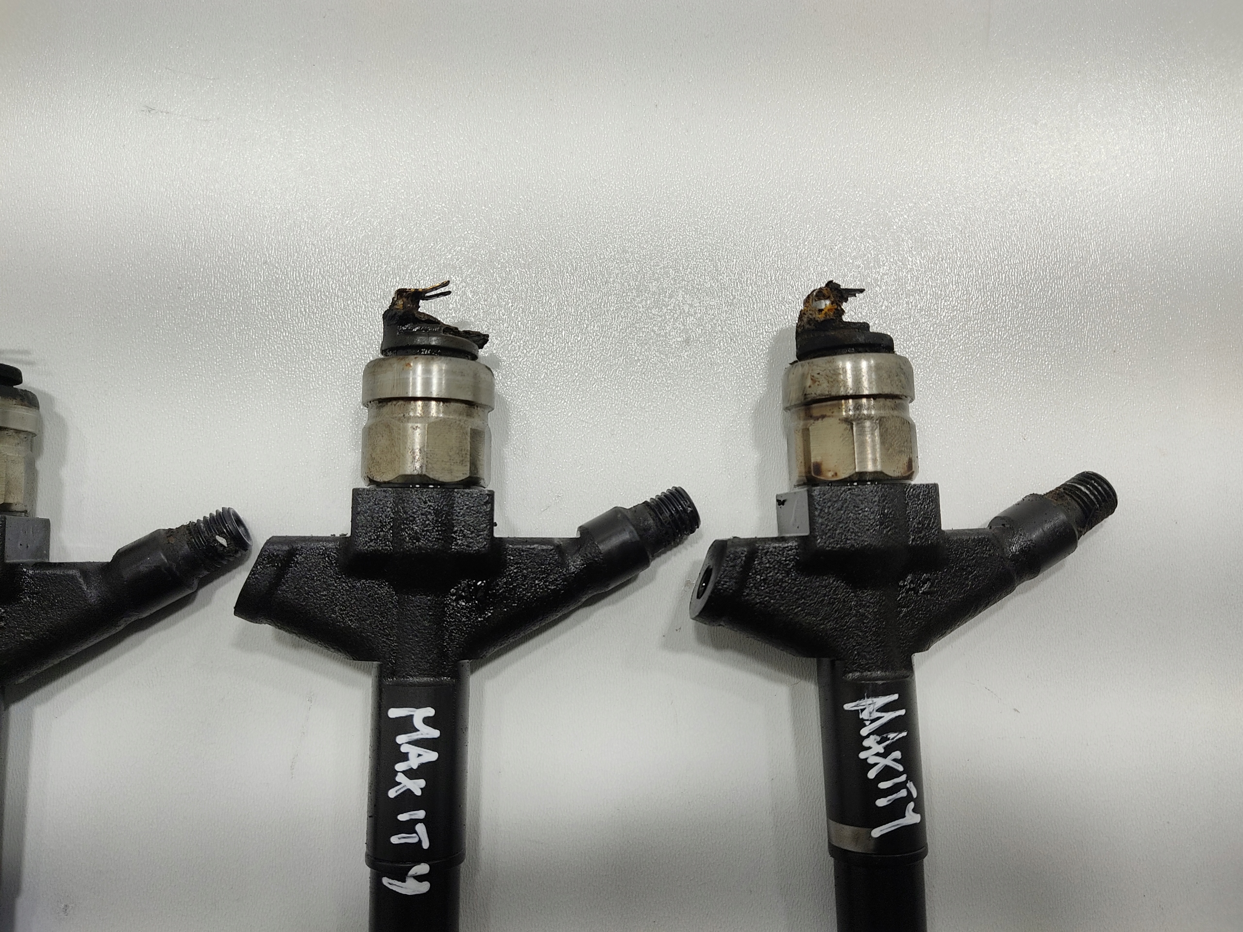injector injectors CABSTAR MAXITY 2.5 DCI 166003XN0A KOMPLET 2007-14