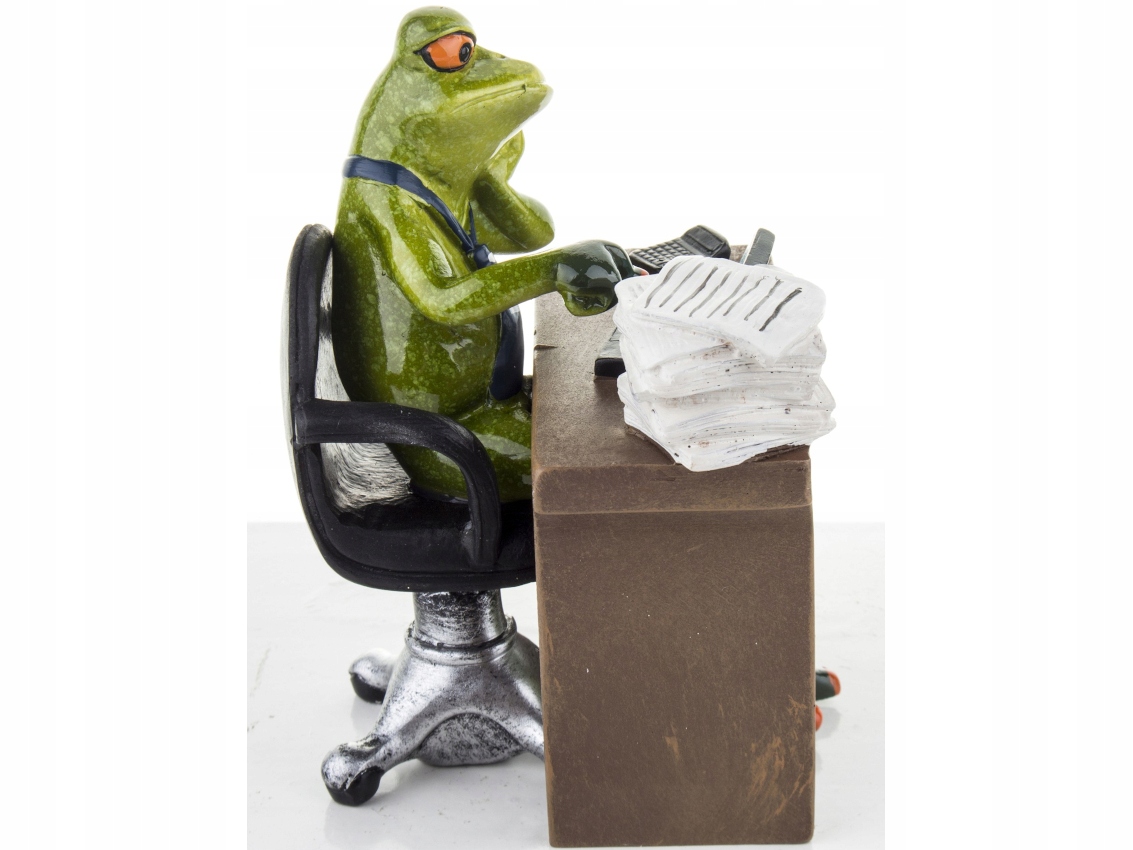 Ozdobna Figurka NA PREZENT - Pan Żaba przy biurku Producent Art-Pol