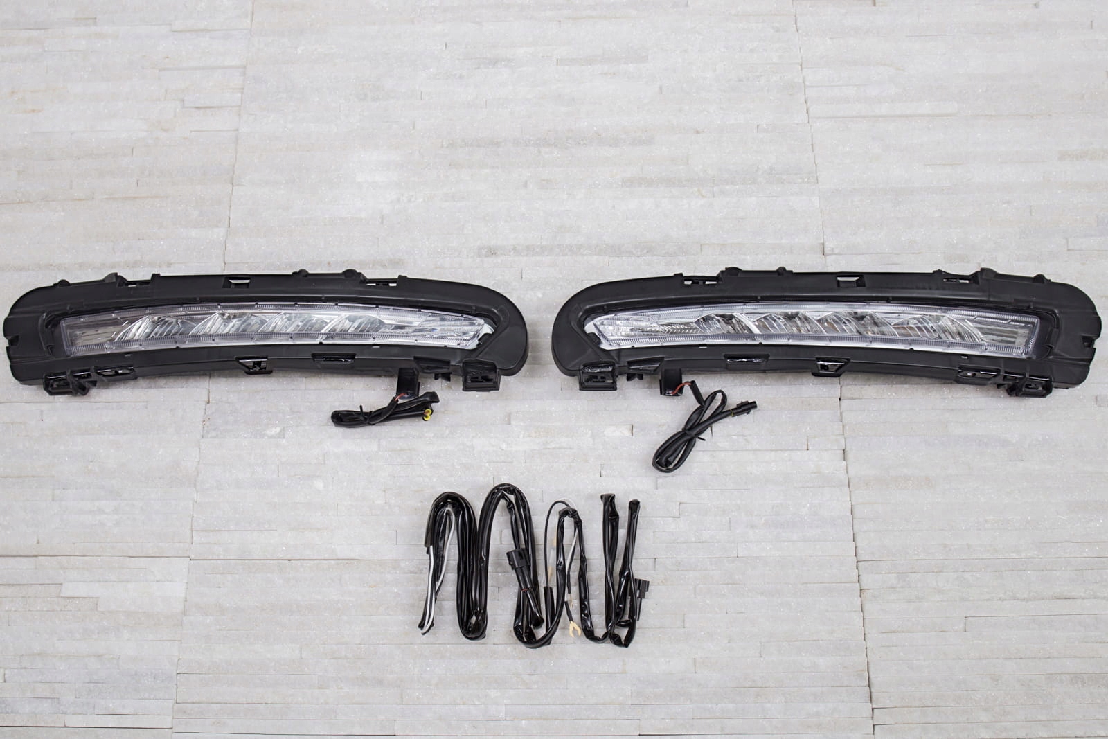 FORD MONDEO MK4 IV ŚWIATŁA DO JAZDY DZIENNEJ LED Typ samochodu Samochody osobowe