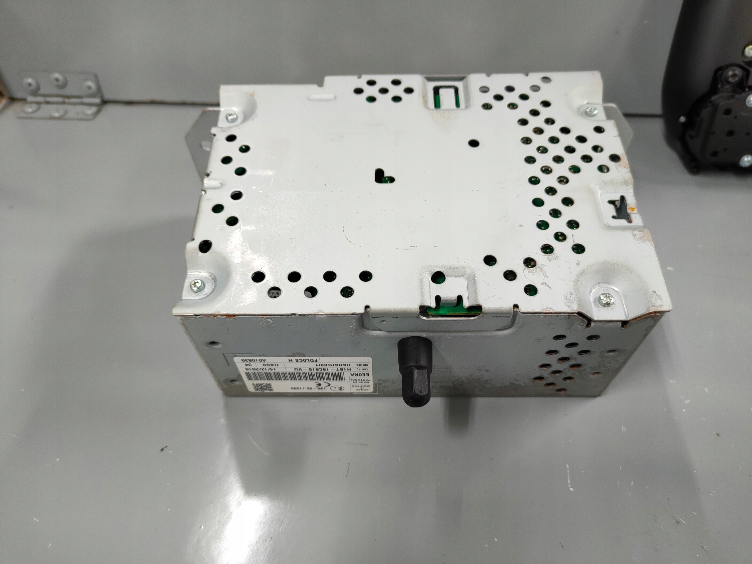 H1BT-18C815-VU - FIESTA MK8 VIII CZTNIK НАВИГАЦИОННОЕ РАДИО