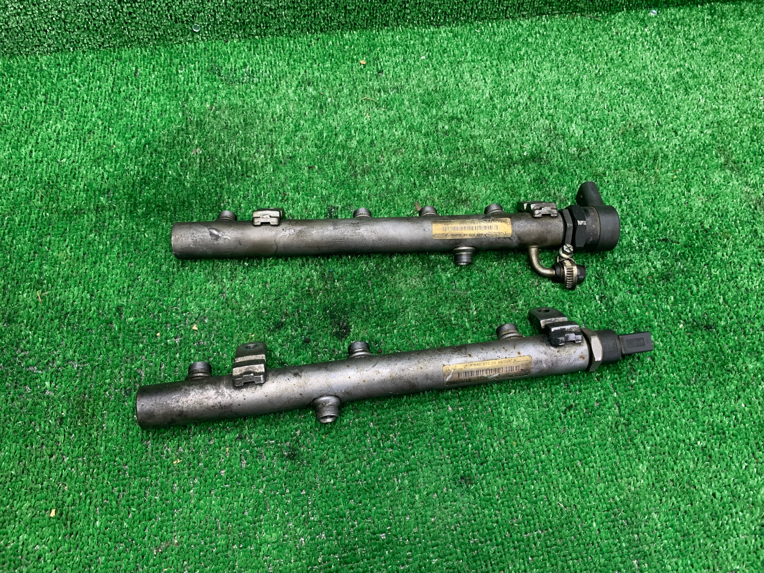 Mercedes W251 w211 listwa wtryskowa czujnik regulator paliwa 3.0 CDI V6 642