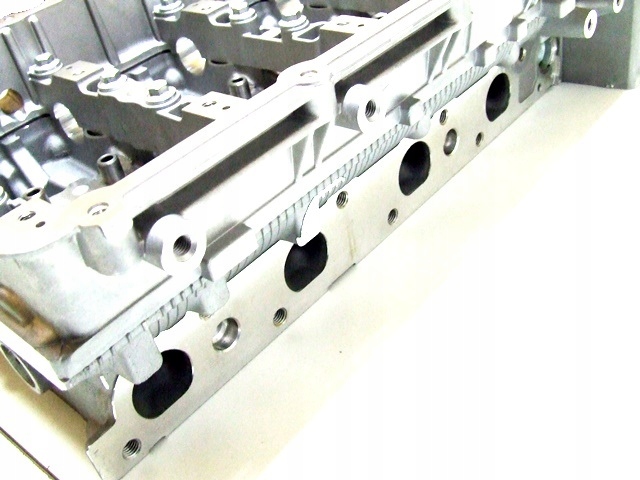 GŁOWICA FORD TRANSIT 2.4 2006 - Typ silnika Diesel