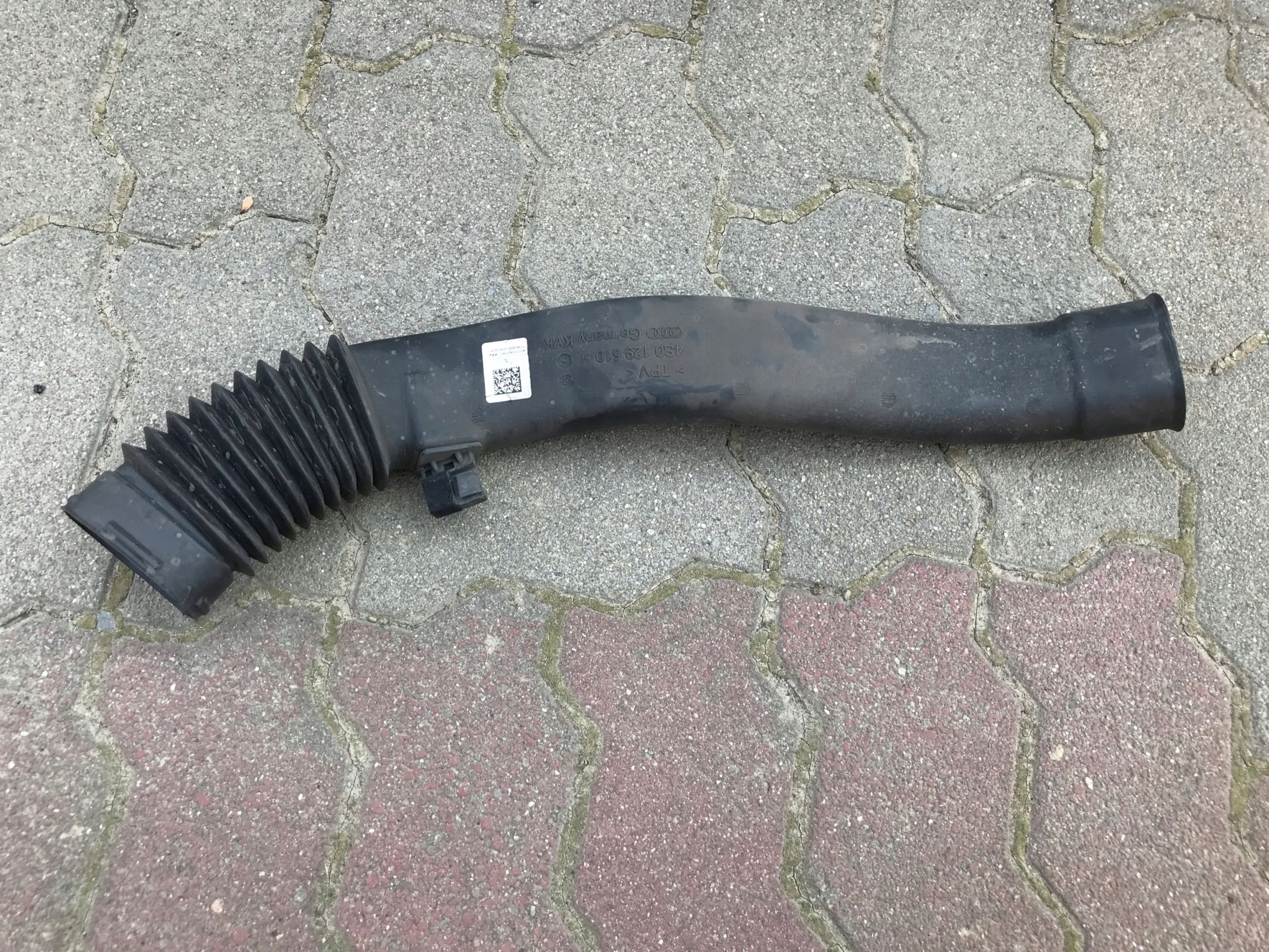 AUDI R8 5.2 plus pipe intake air hose 4S0129510H