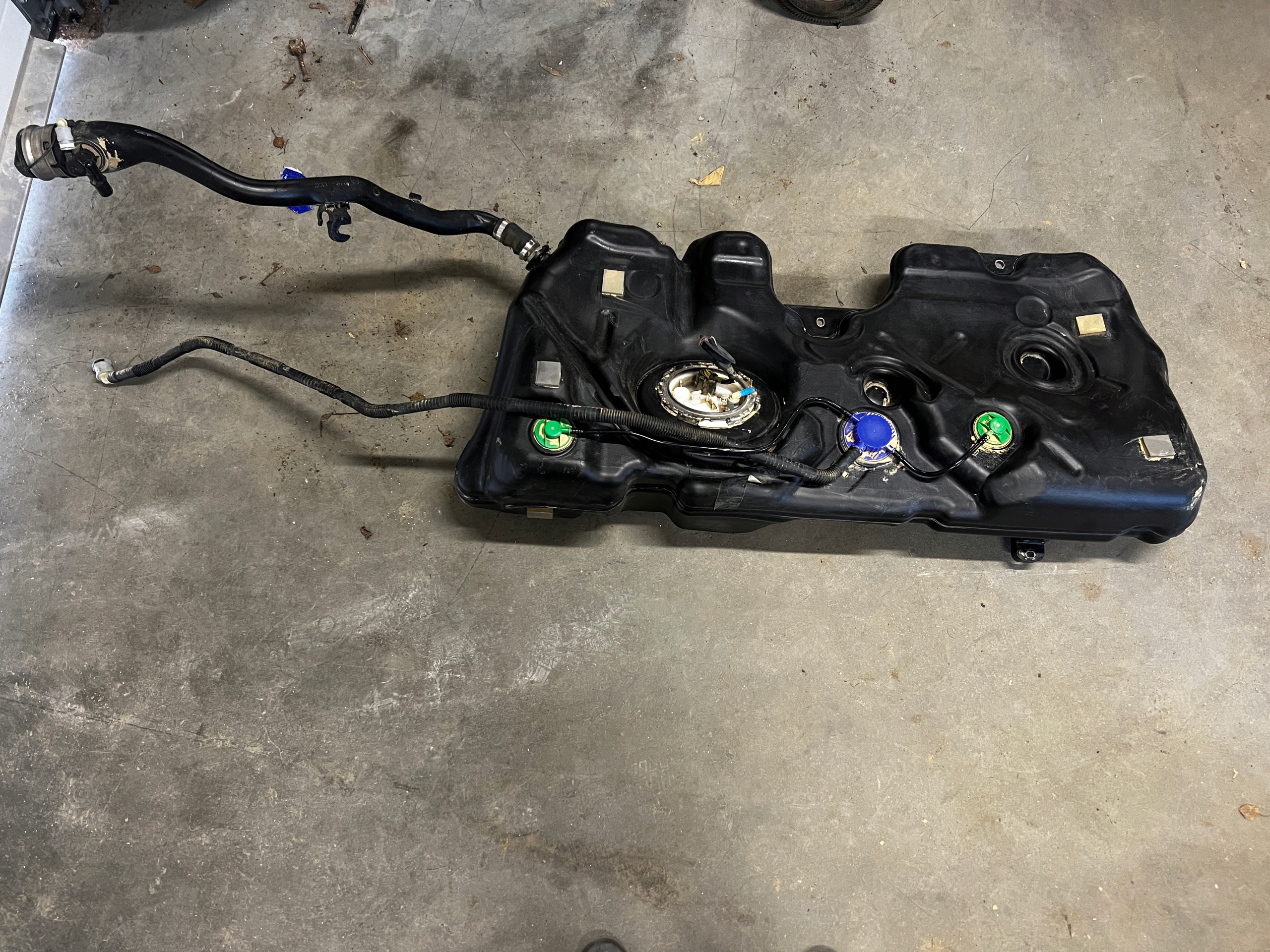 BMW 1 F40 топливный бак бензиновый 7465135