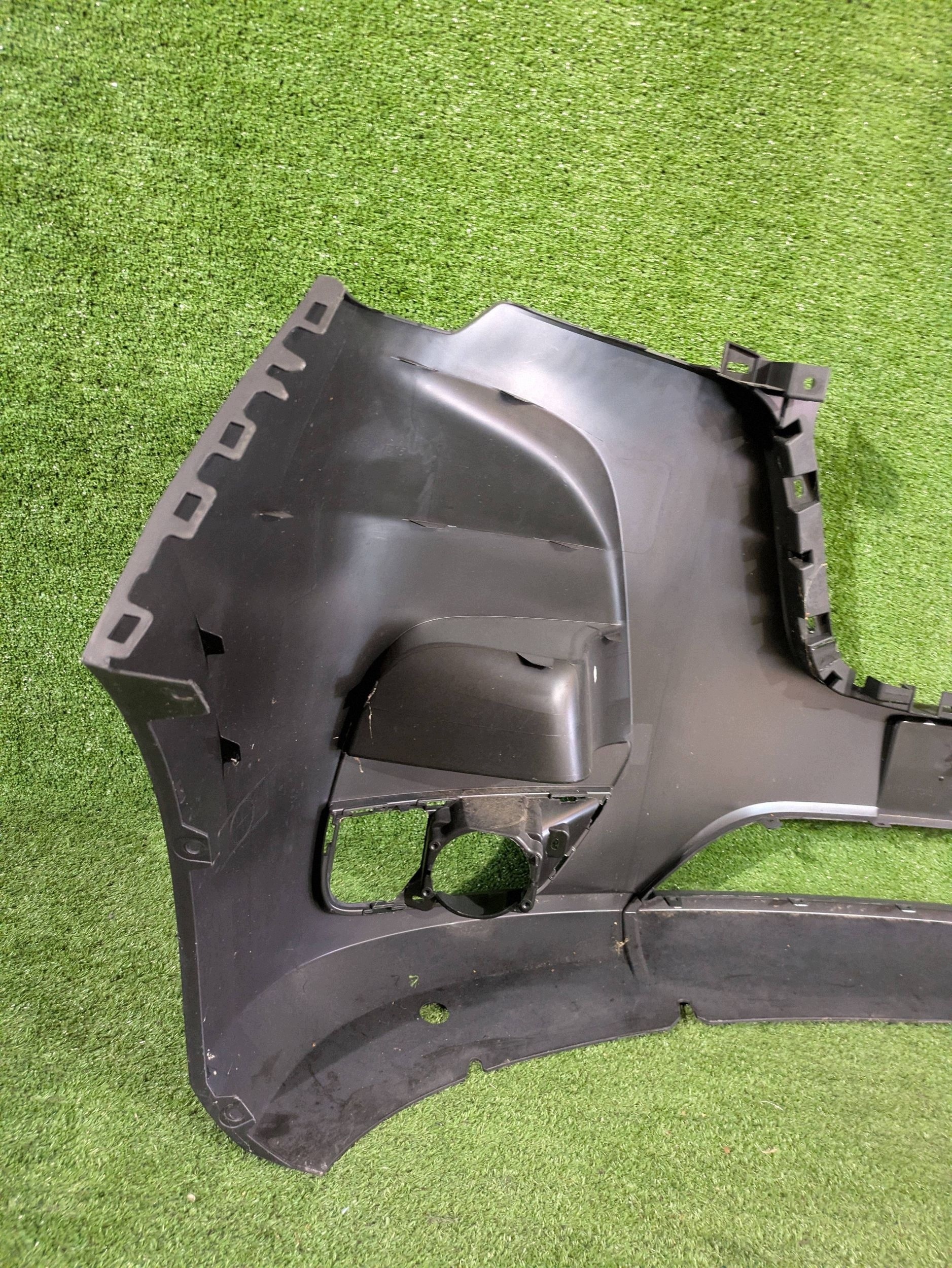 front bumper front RENAULT MASTER IV 19- NR.Z9563
