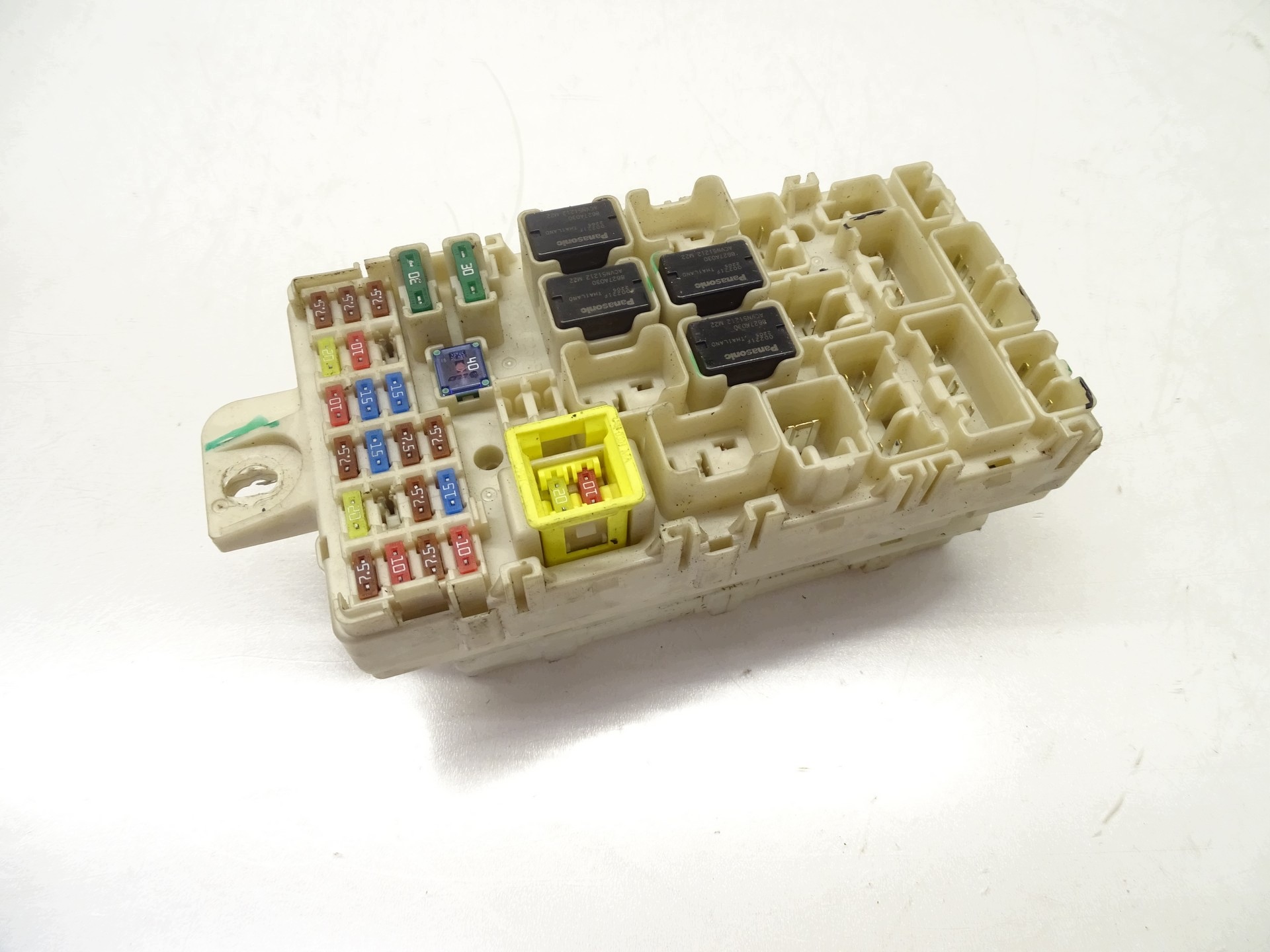 Unité commande confort Module fusibles Mitsubishi L200 G8C-933M-G3Z04