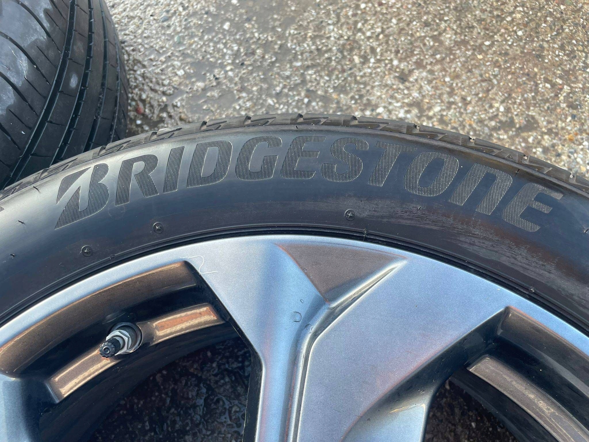 disky kola z Oponami Lato Bridgestone 215/55R18 Mazda MX-30 9965777080