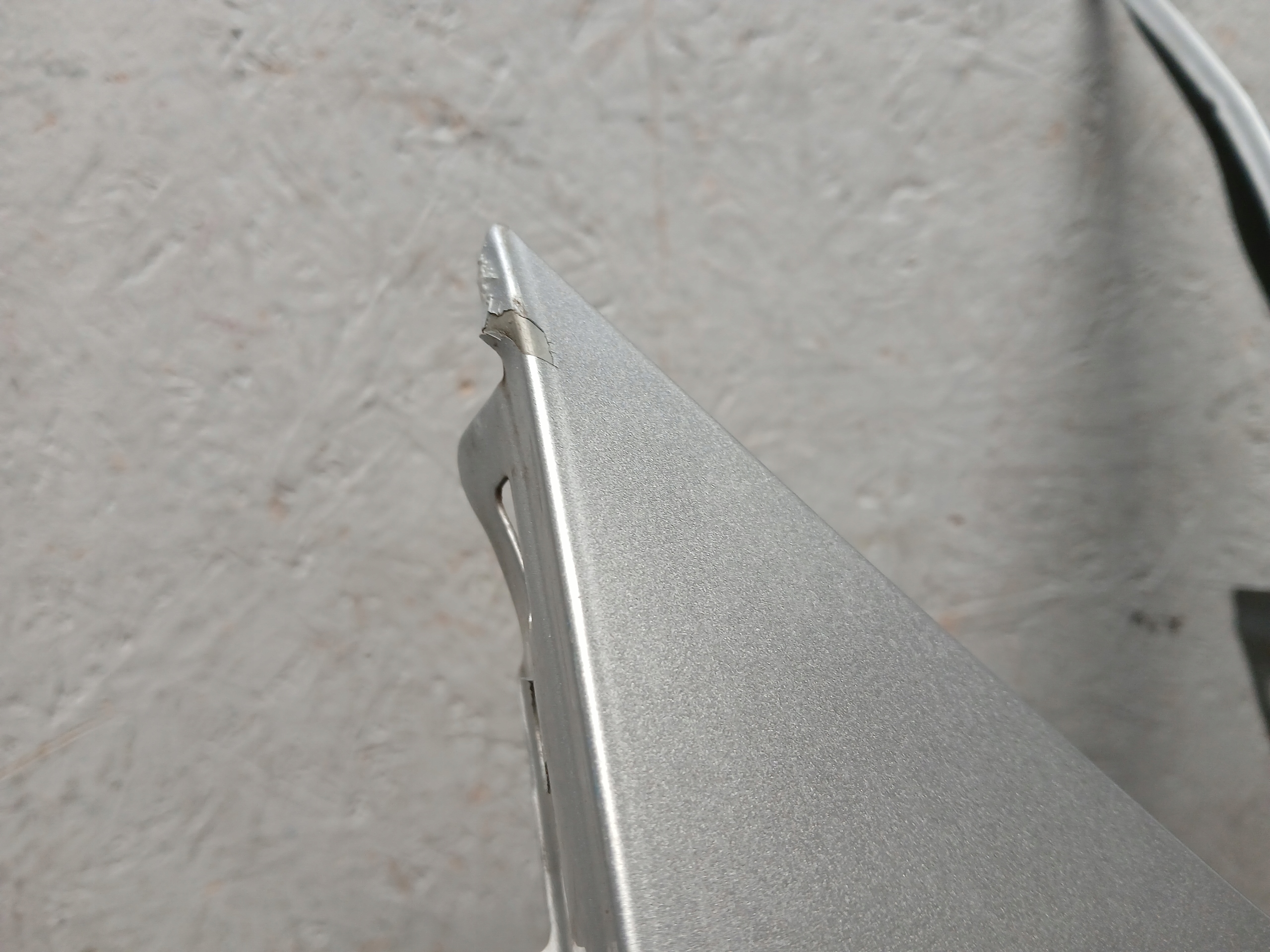 fender front left VW SPORTSVAN 510