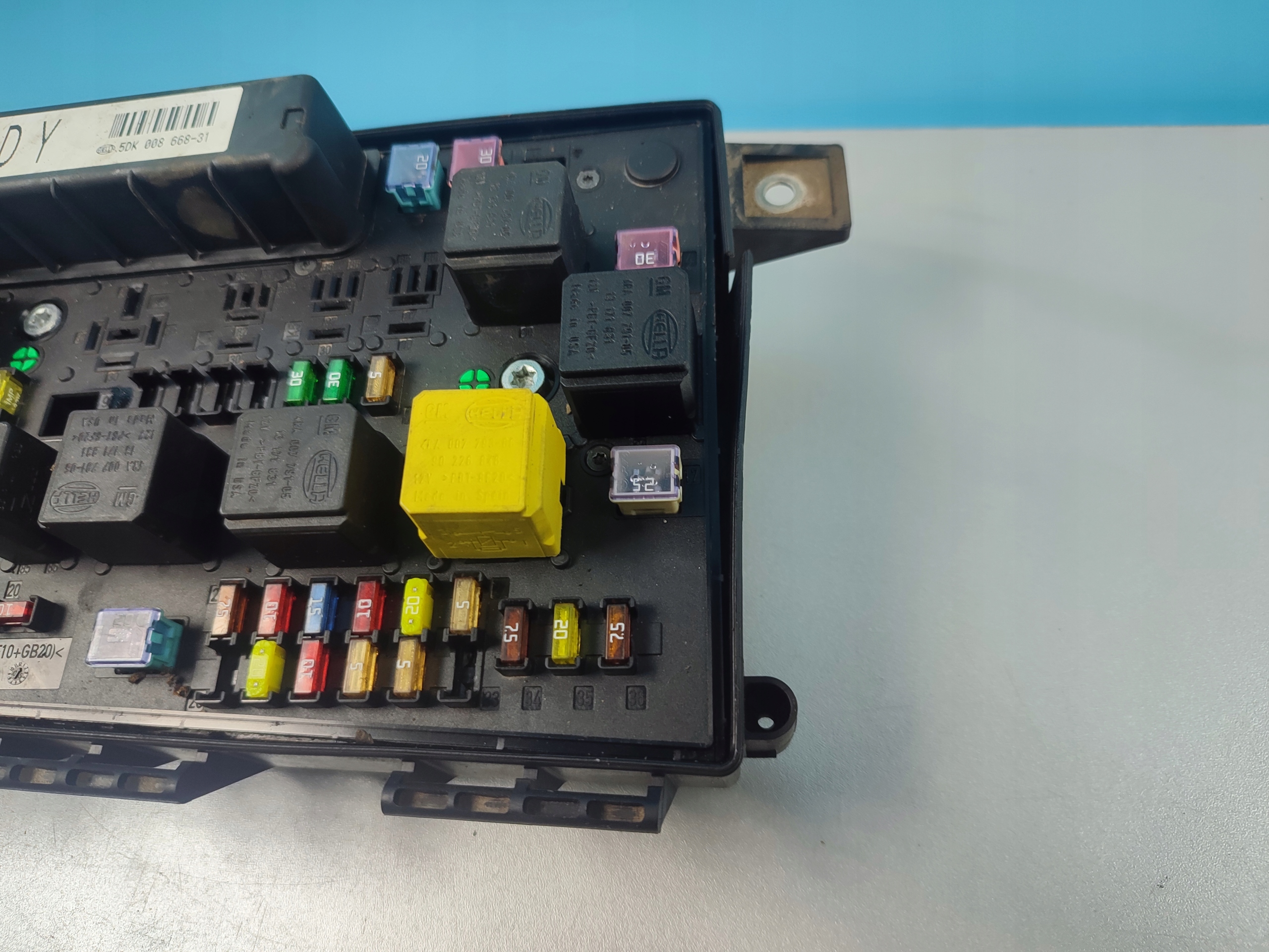 compartment module BSI OPEL ASTRA H 1.7 CDTI 13181658