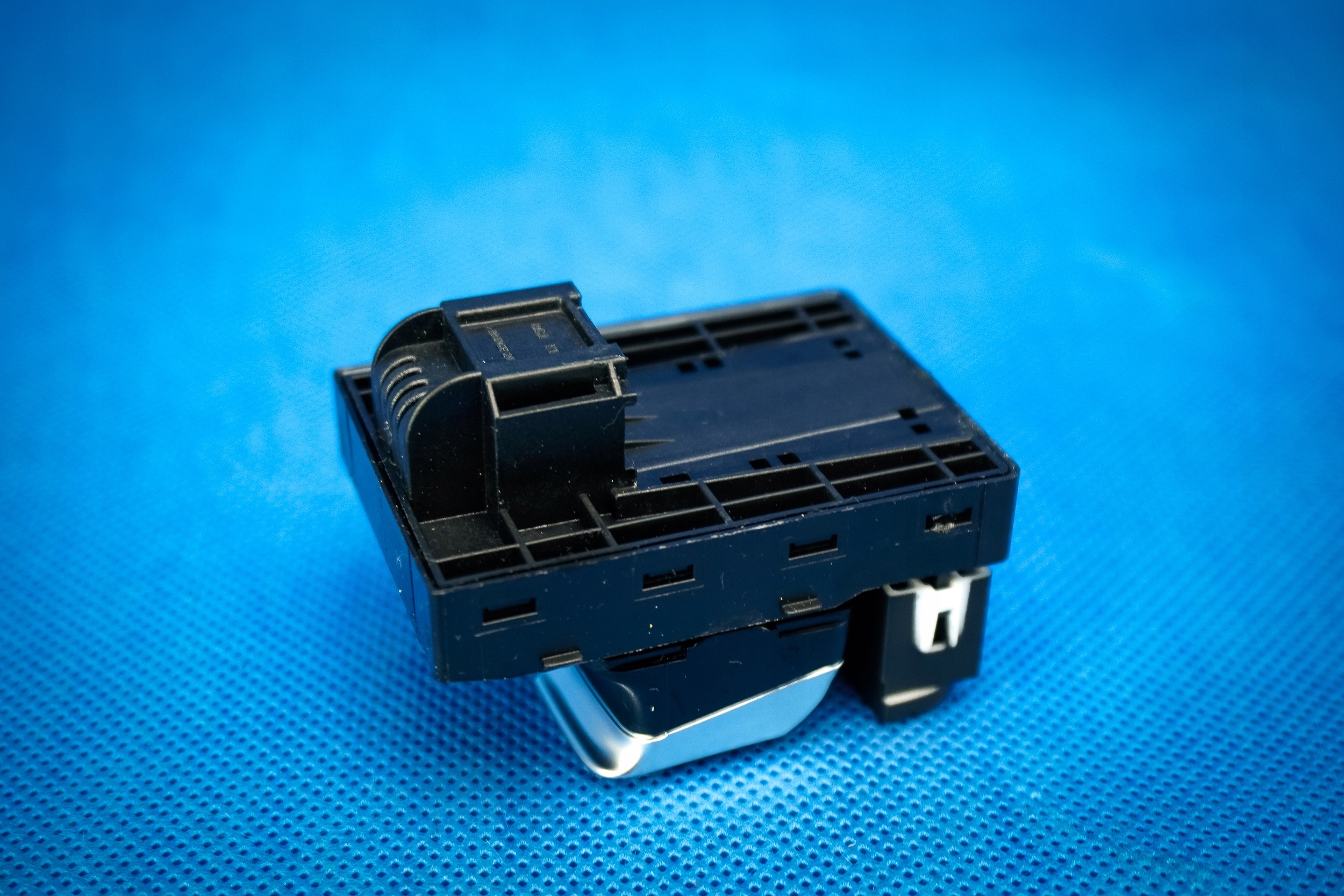 Commandes Vitre rolet Arrière Audi A8 4H 4H0959851F