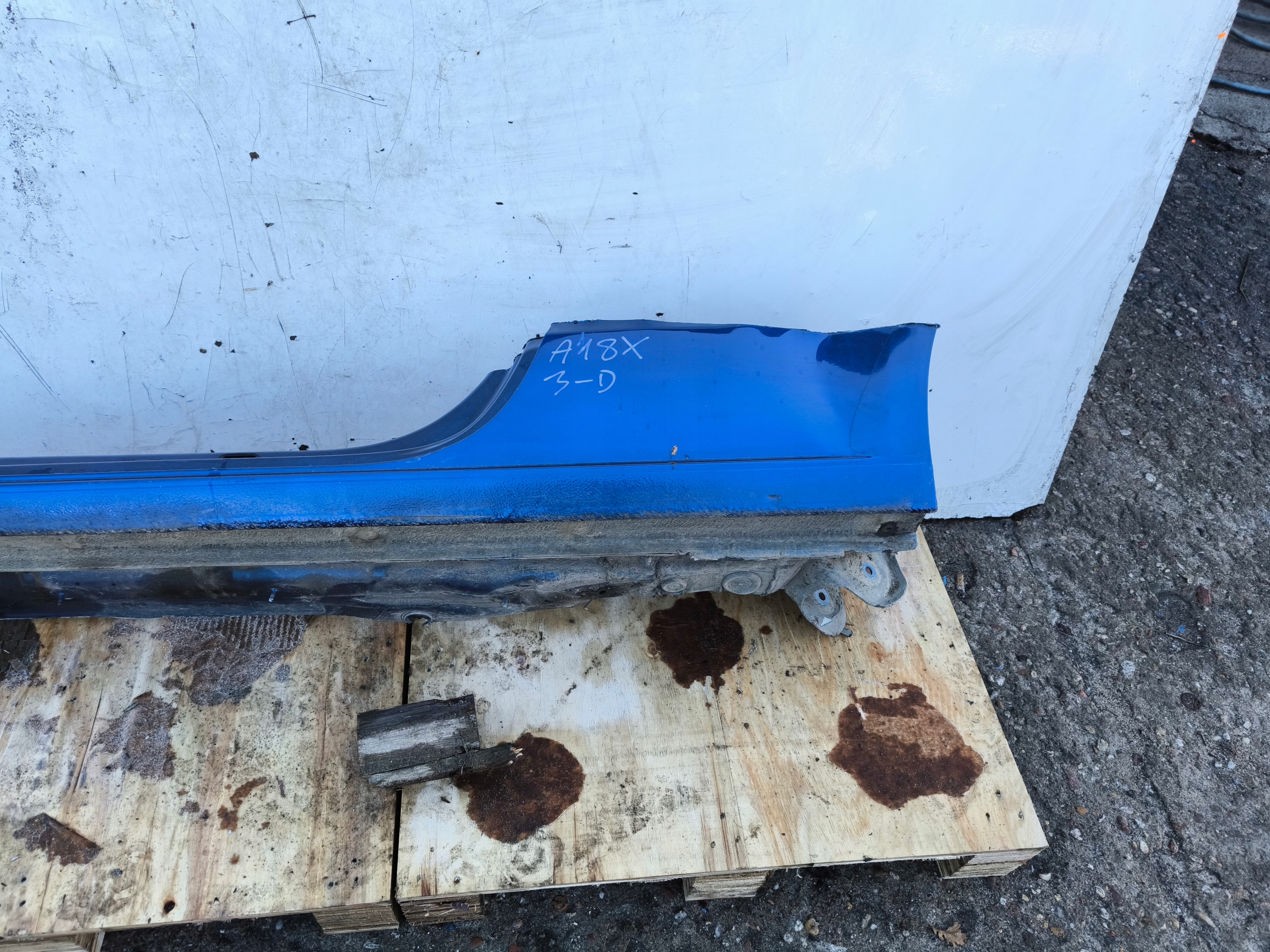 quarter threshold BOK left side AUDI A1 8X 3-door original !!!